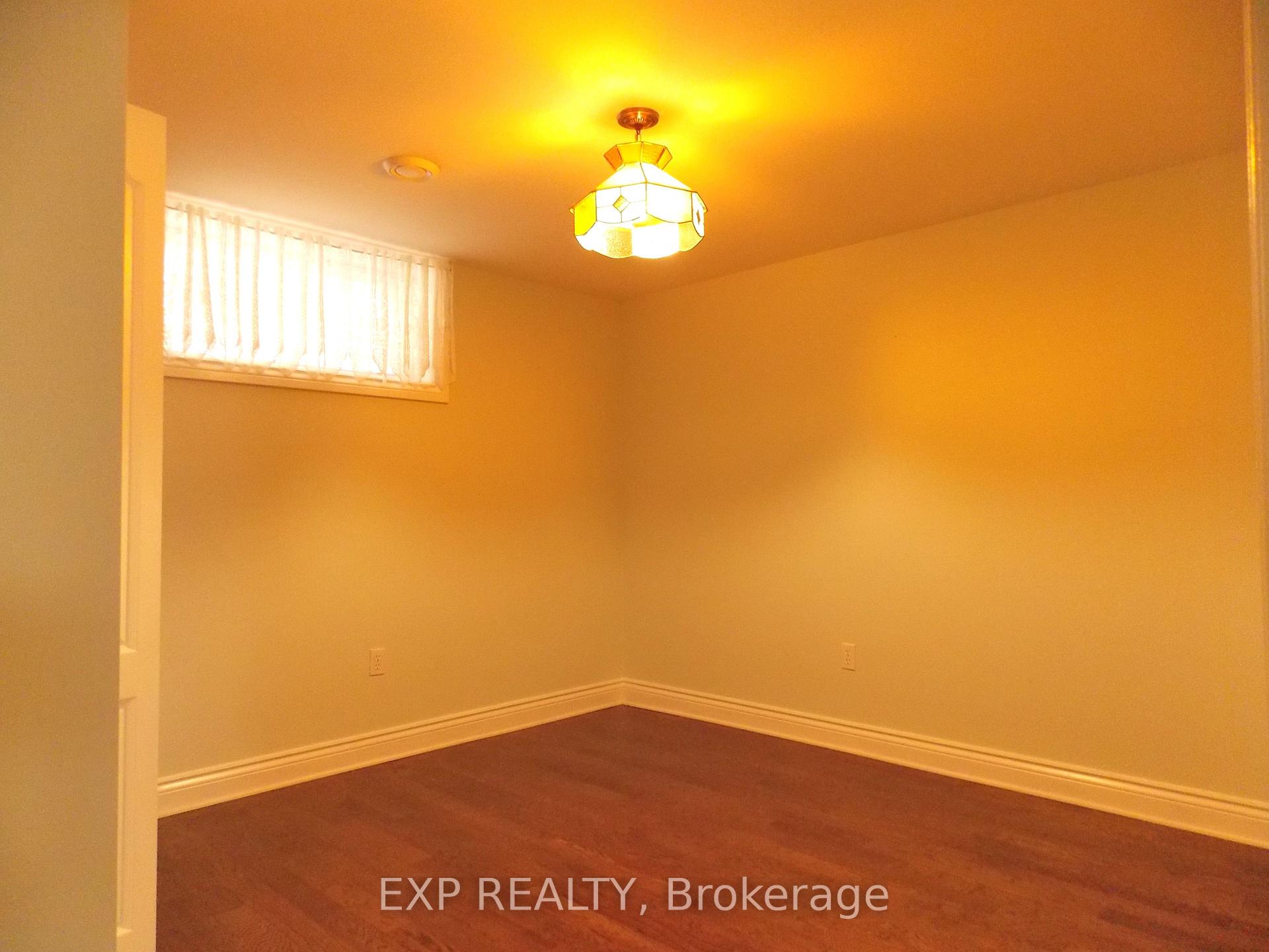 Photo 19 of 1393 Mcmahon Avenue, Ottawa, Emerald Woods/Sawmill Creek — HOMEH