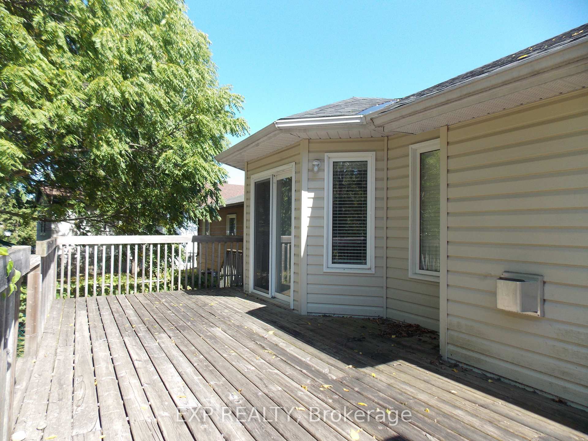 Photo 32 of 1393 Mcmahon Avenue, Ottawa, Emerald Woods/Sawmill Creek — HOMEH