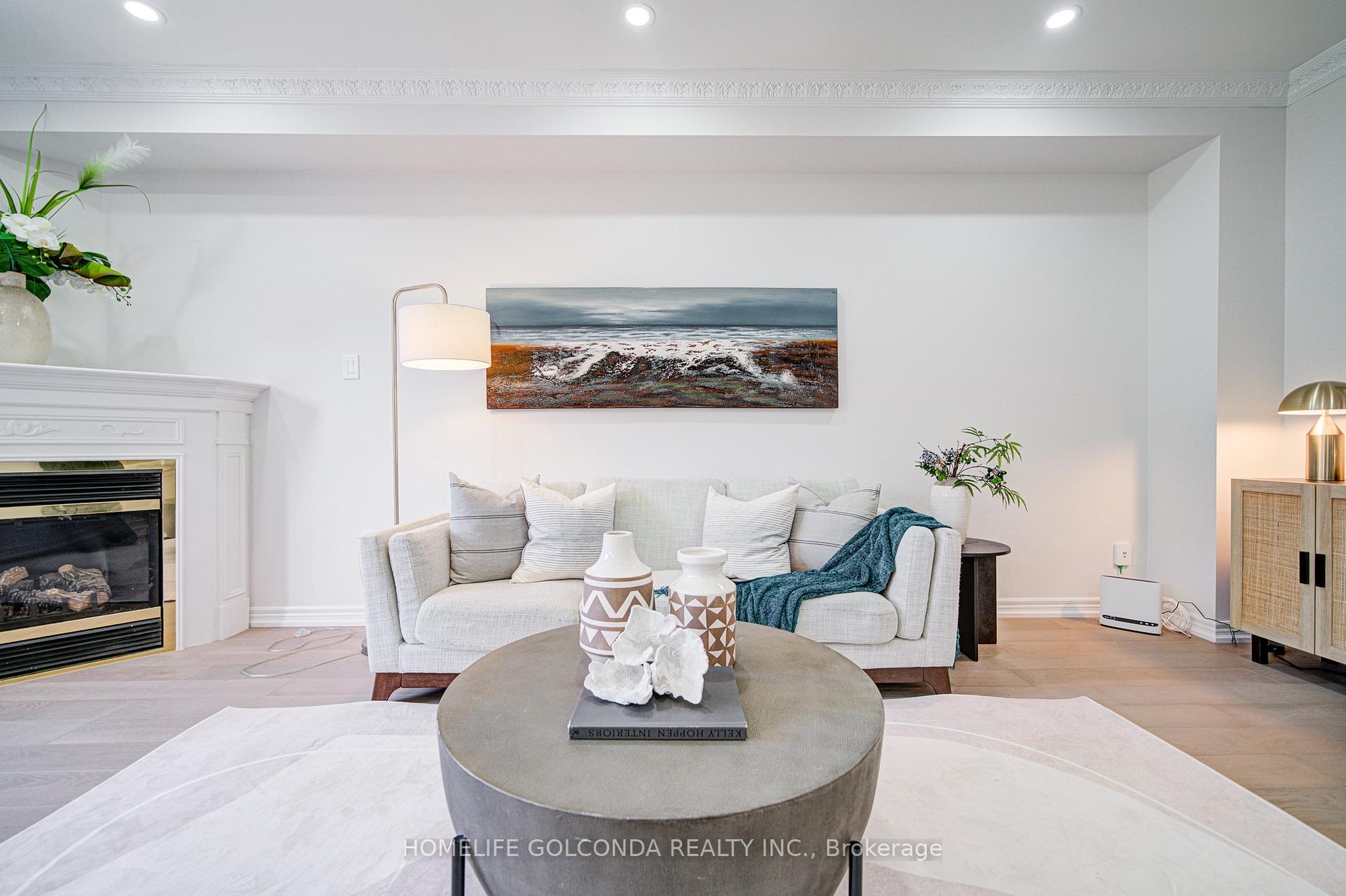 Photo 1 of 1362 Clarence Street, Vaughan, Sonoma Heights — HOMEH
