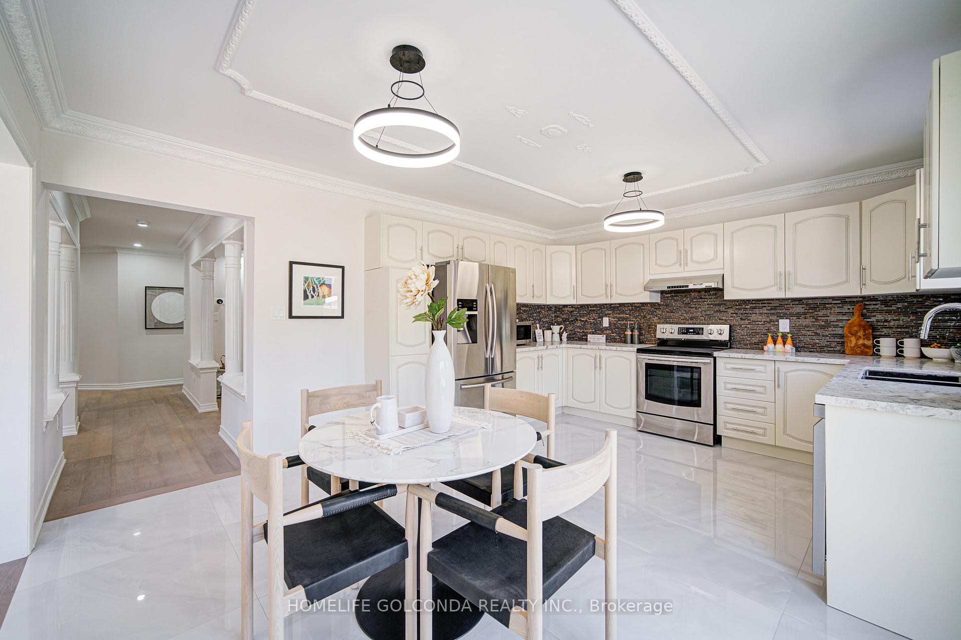 Photo 8 of 1362 Clarence Street, Vaughan, Sonoma Heights — HOMEH