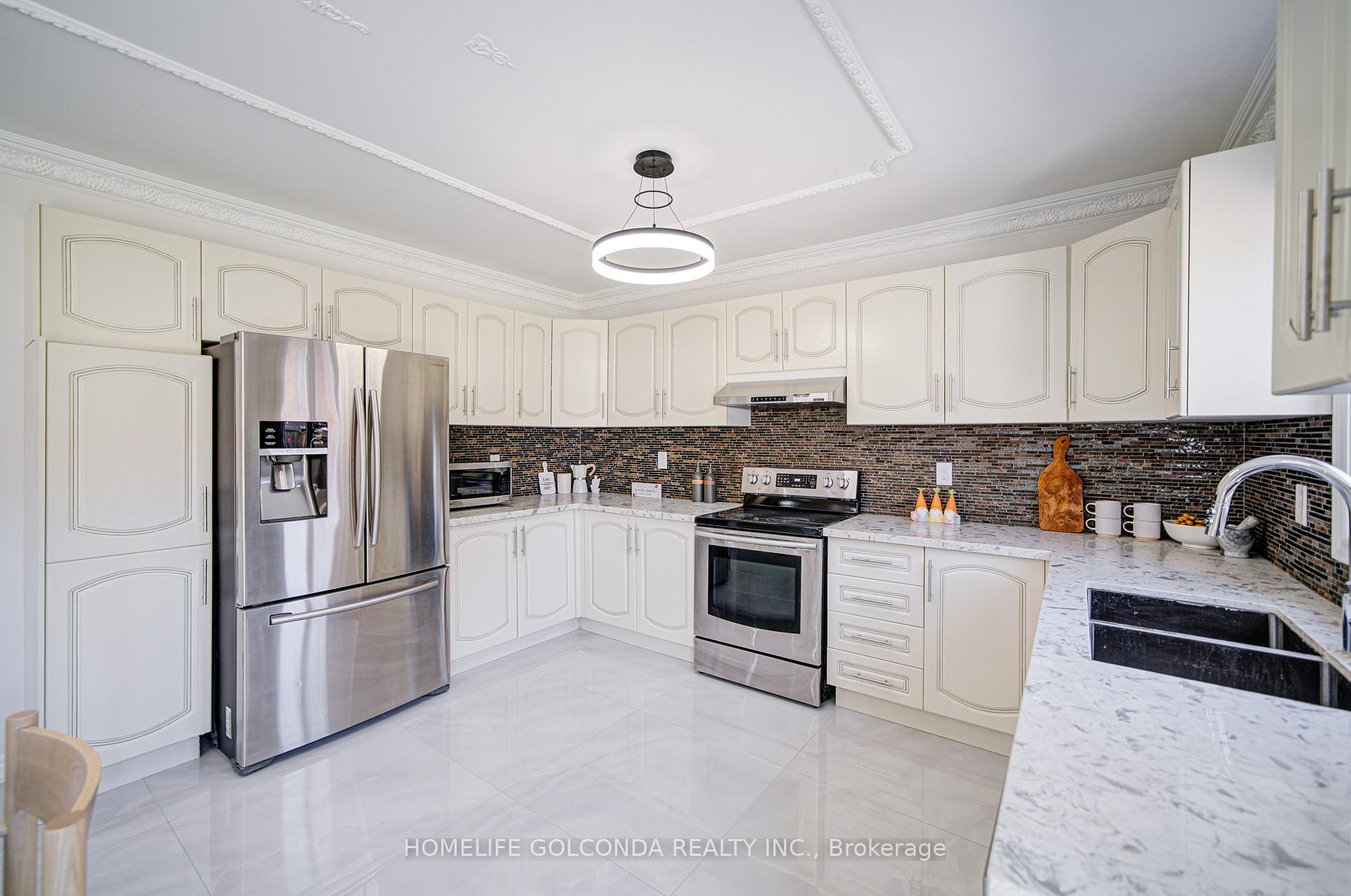 Photo 10 of 1362 Clarence Street, Vaughan, Sonoma Heights — HOMEH