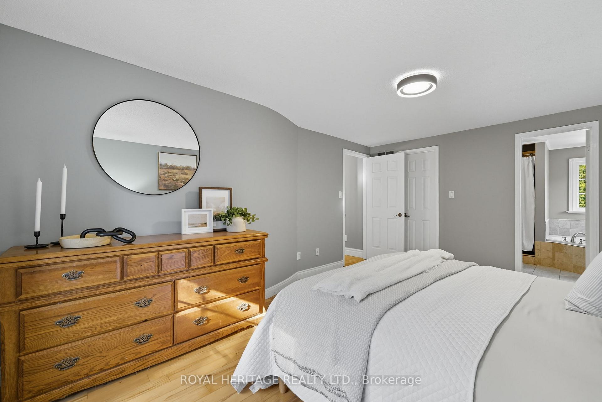 Photo 24 of 30 Chatsworth Crescent, Whitby, Rolling Acres — HOMEH