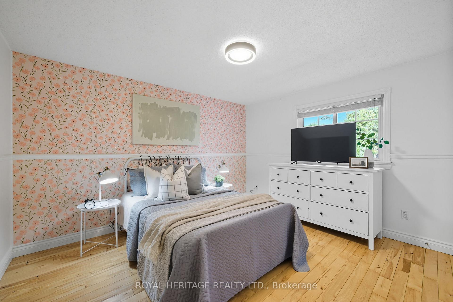 Photo 27 of 30 Chatsworth Crescent, Whitby, Rolling Acres — HOMEH