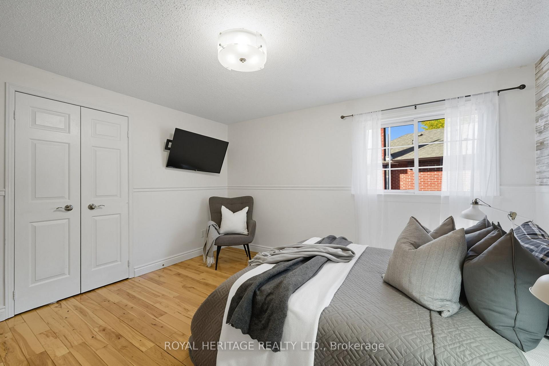 Photo 29 of 30 Chatsworth Crescent, Whitby, Rolling Acres — HOMEH