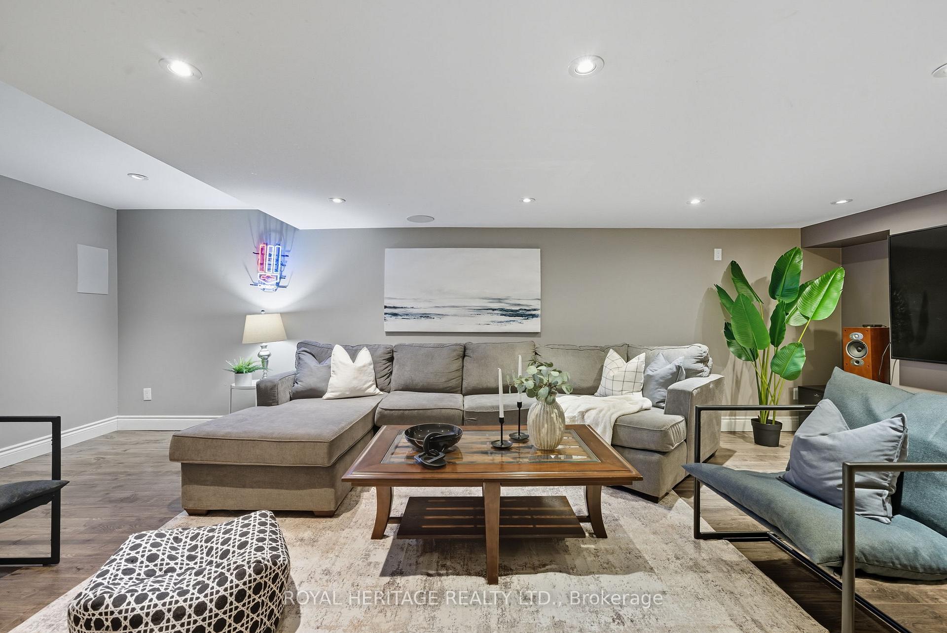 Photo 33 of 30 Chatsworth Crescent, Whitby, Rolling Acres — HOMEH