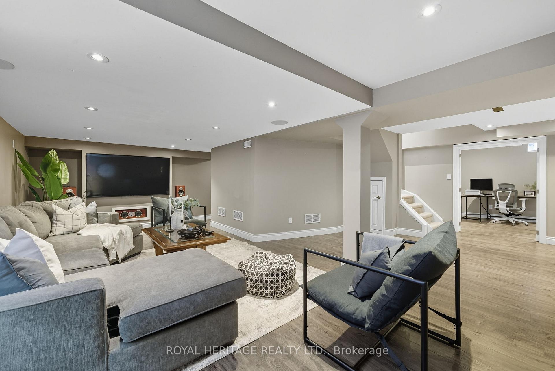 Photo 34 of 30 Chatsworth Crescent, Whitby, Rolling Acres — HOMEH