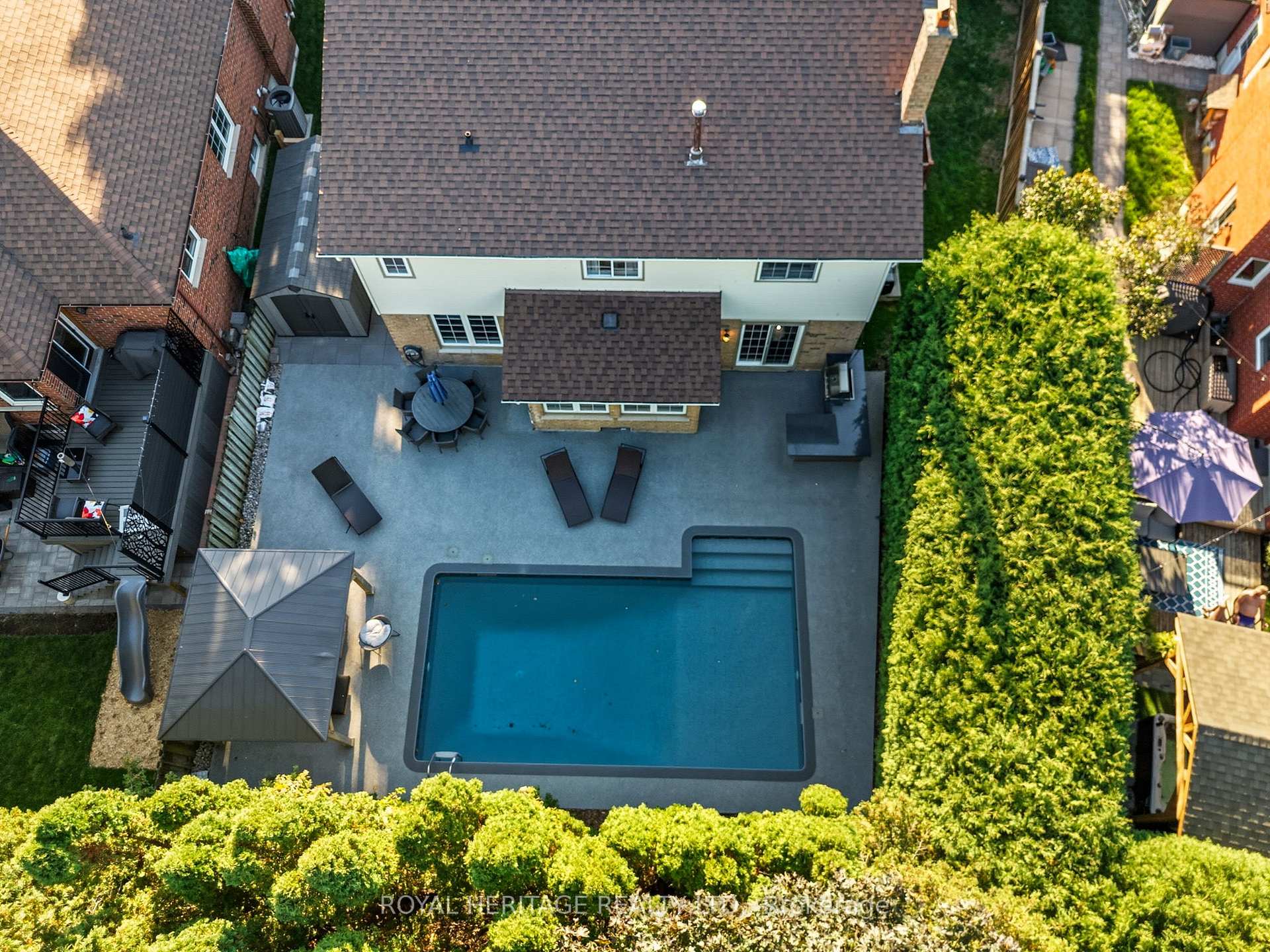 Photo 39 of 30 Chatsworth Crescent, Whitby, Rolling Acres — HOMEH