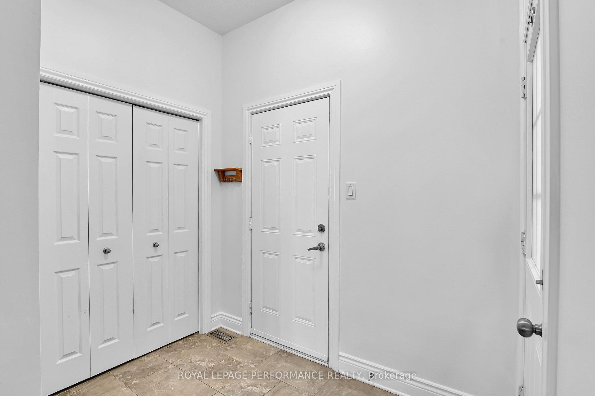 Photo 9 of 114 Desmond Trudeau Drive, Arnprior — HOMEH