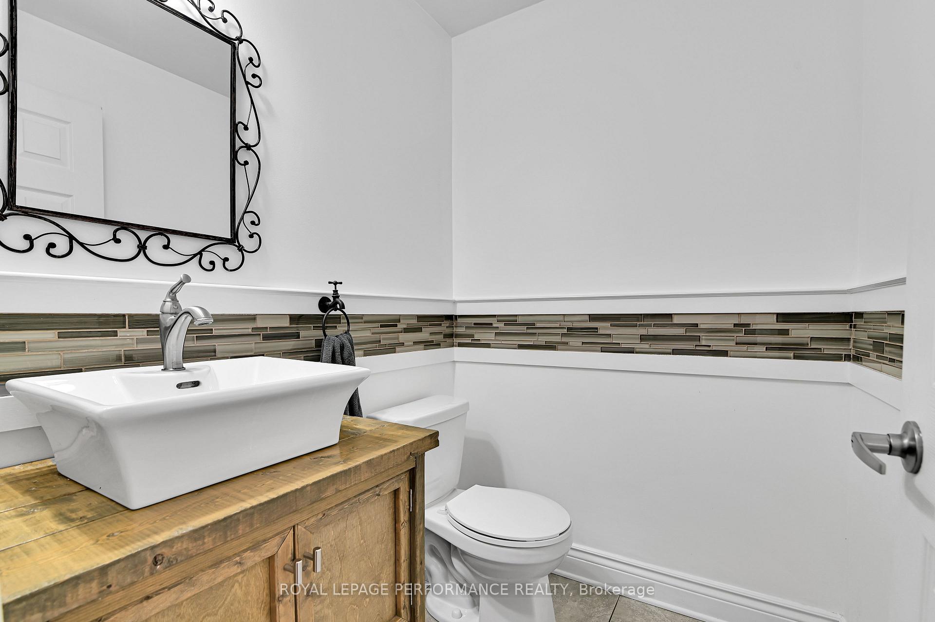 Photo 7 of 114 Desmond Trudeau Drive, Arnprior — HOMEH