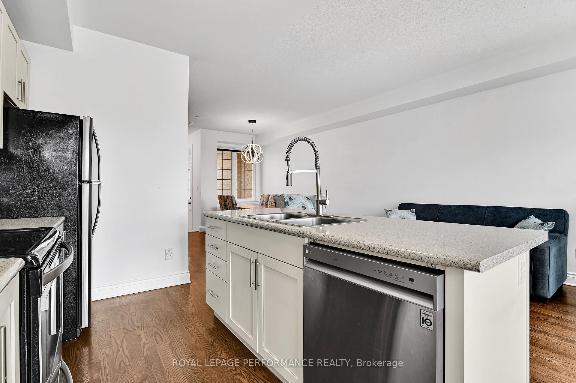 Photo 15 of 114 Desmond Trudeau Drive, Arnprior — HOMEH