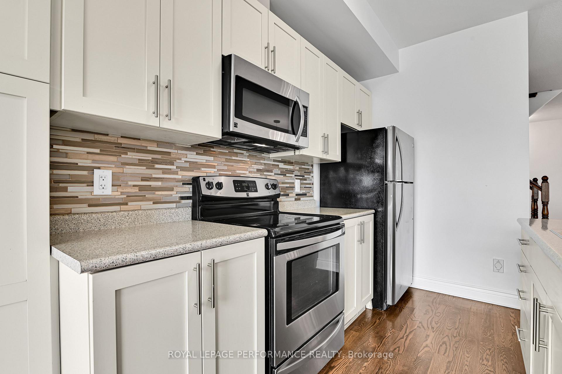 Photo 16 of 114 Desmond Trudeau Drive, Arnprior — HOMEH