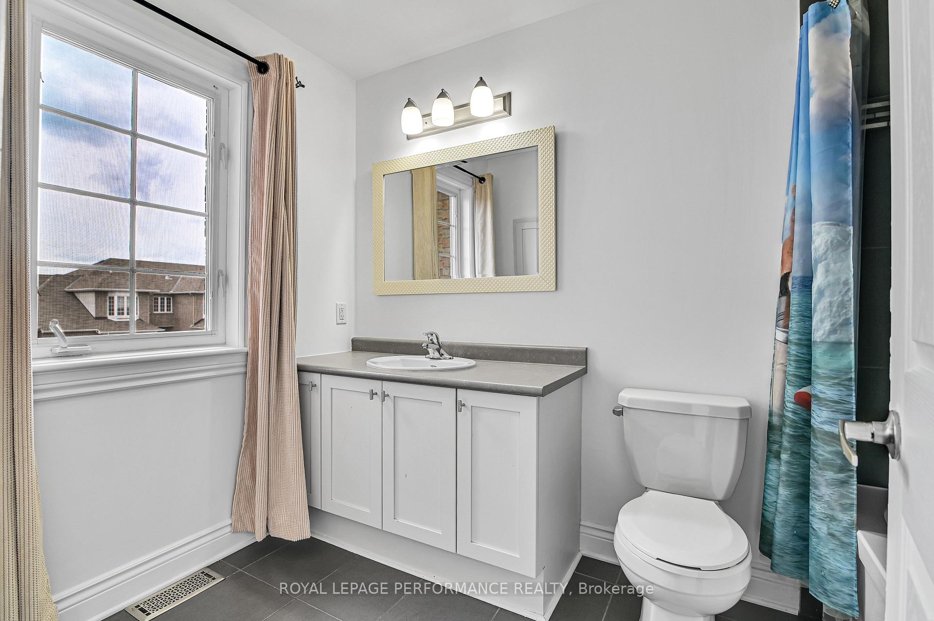 Photo 29 of 114 Desmond Trudeau Drive, Arnprior — HOMEH
