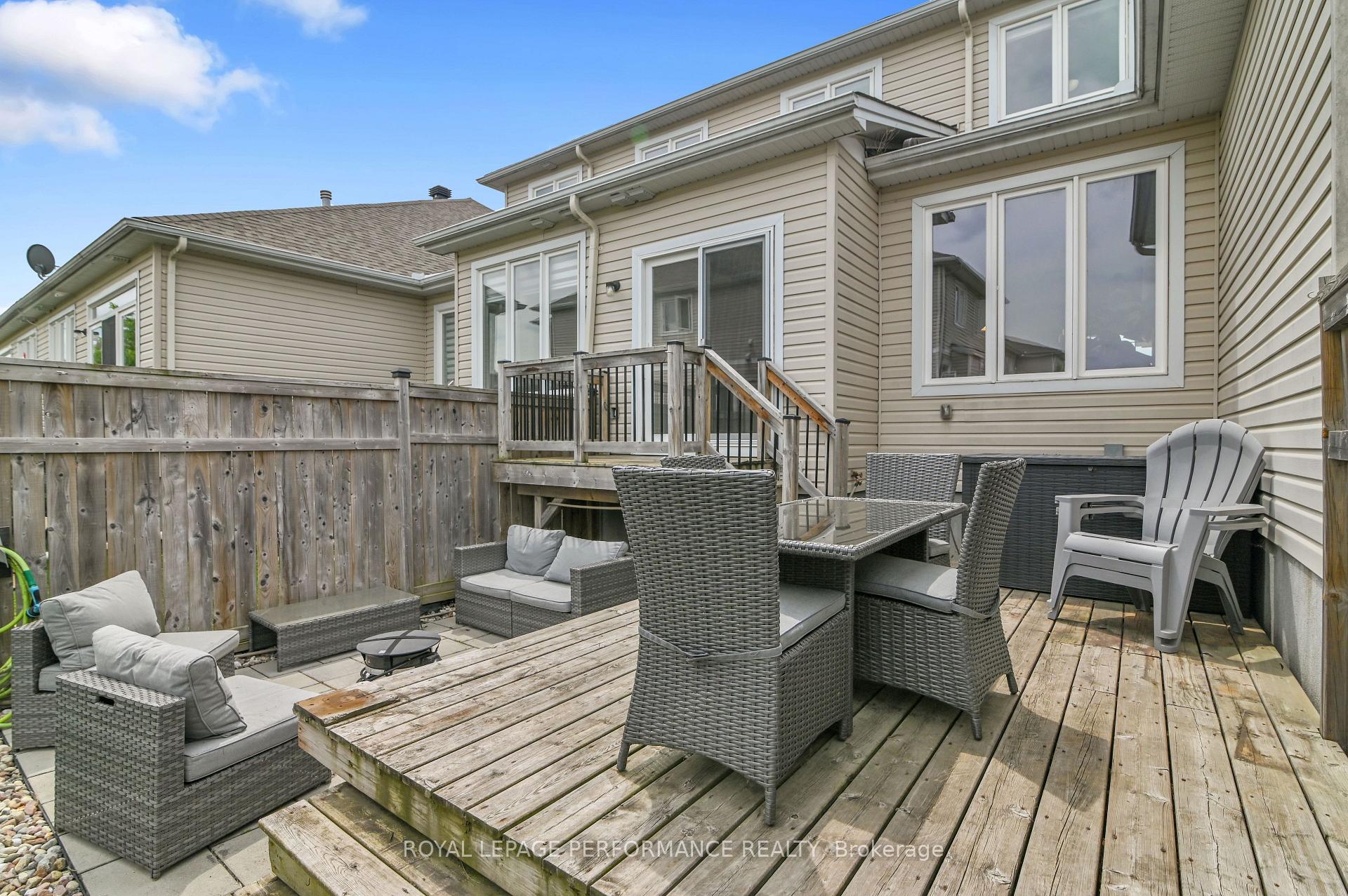 Photo 30 of 114 Desmond Trudeau Drive, Arnprior — HOMEH
