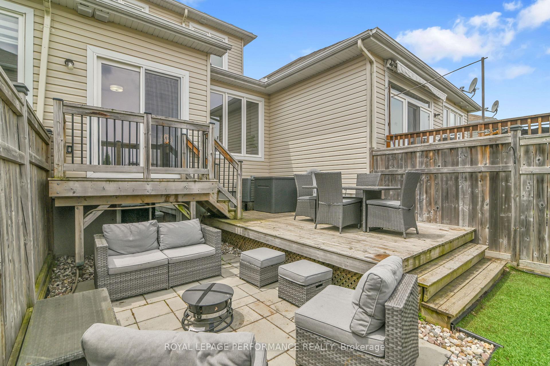 Photo 31 of 114 Desmond Trudeau Drive, Arnprior — HOMEH