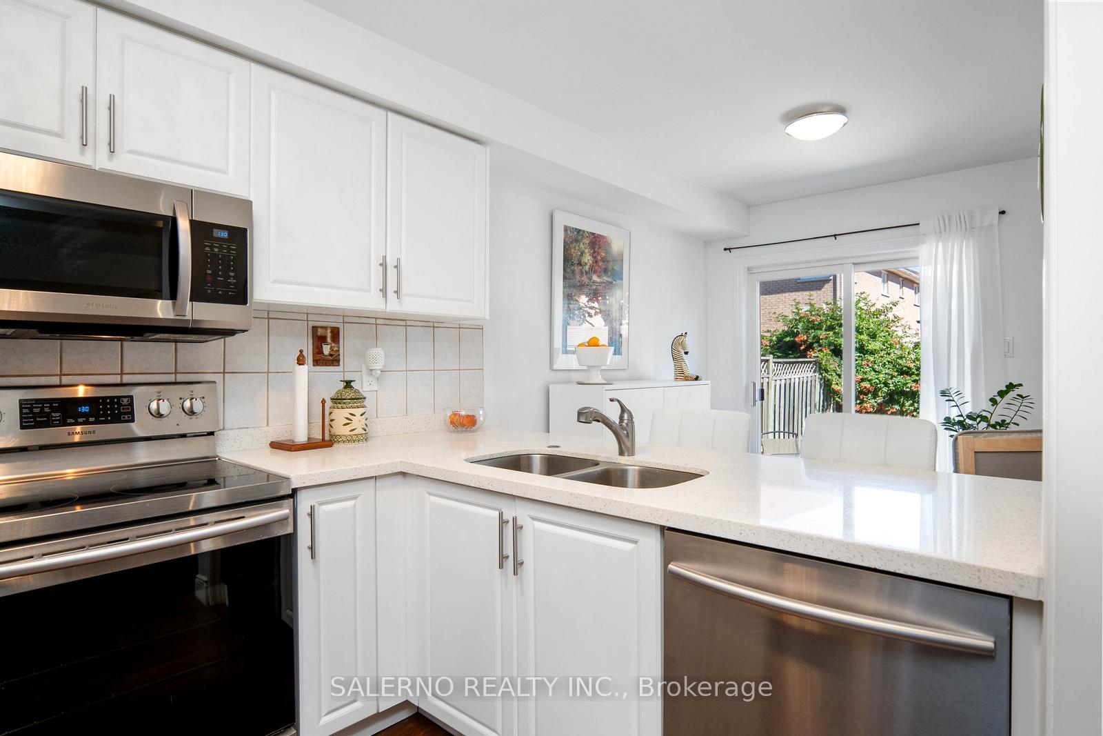 Photo 13 of 19 Ed Quigg Way, Vaughan, Sonoma Heights — HOMEH