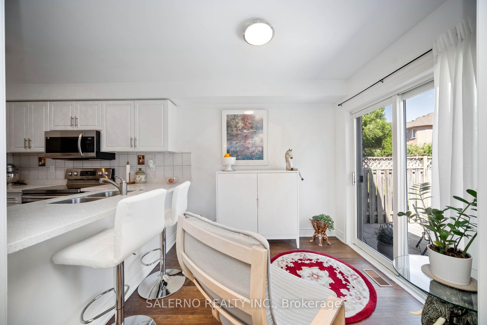 Photo 17 of 19 Ed Quigg Way, Vaughan, Sonoma Heights — HOMEH
