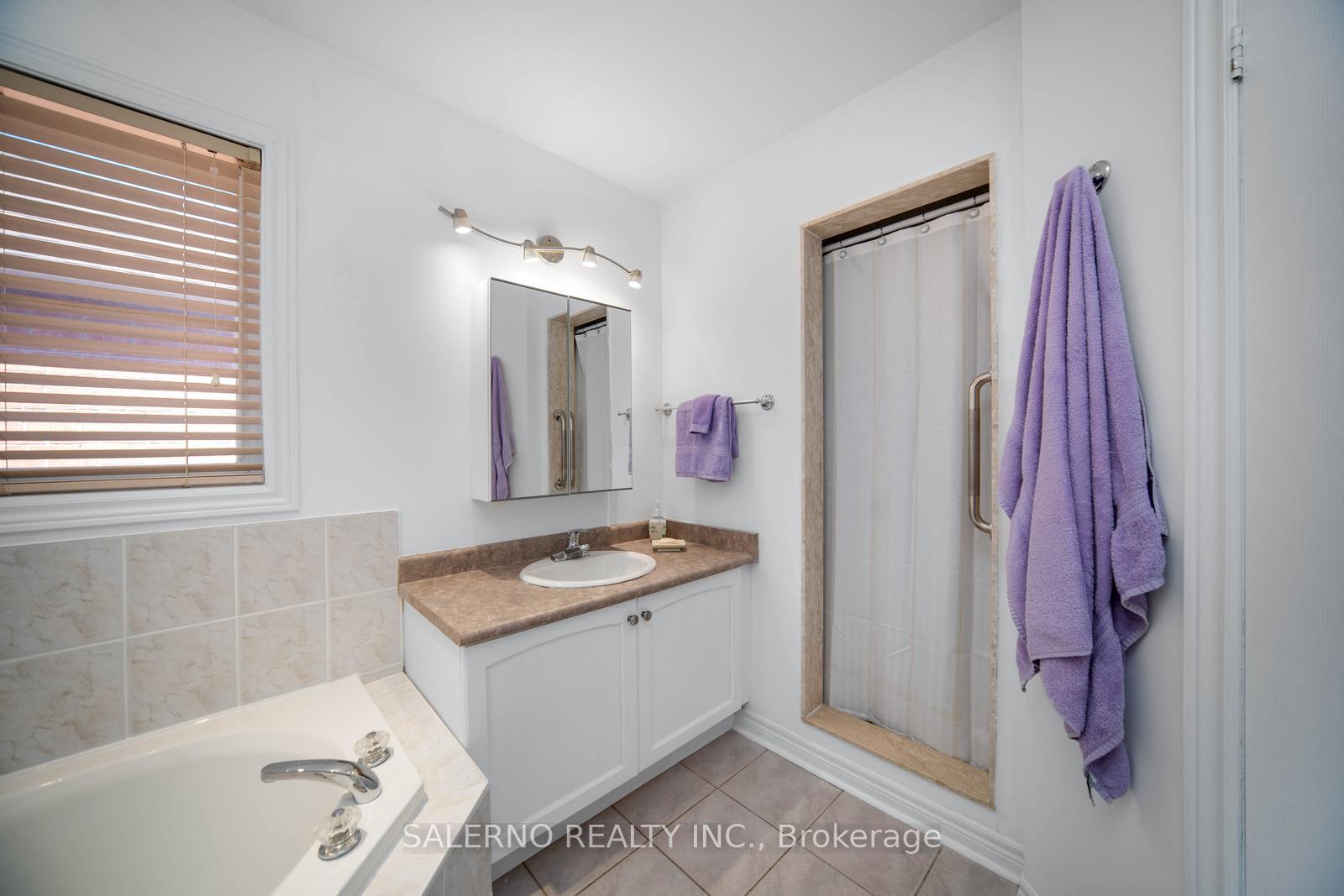 Photo 26 of 19 Ed Quigg Way, Vaughan, Sonoma Heights — HOMEH
