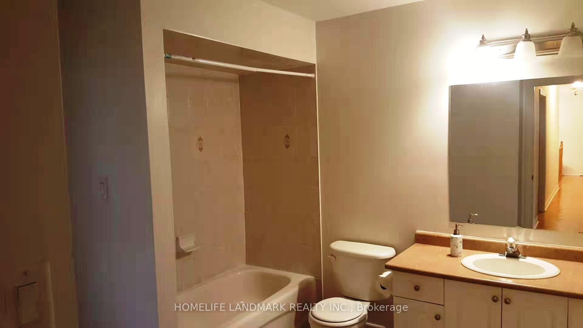 Photo 7 of 66 Foxfield Crescent, Vaughan, Patterson — HOMEH