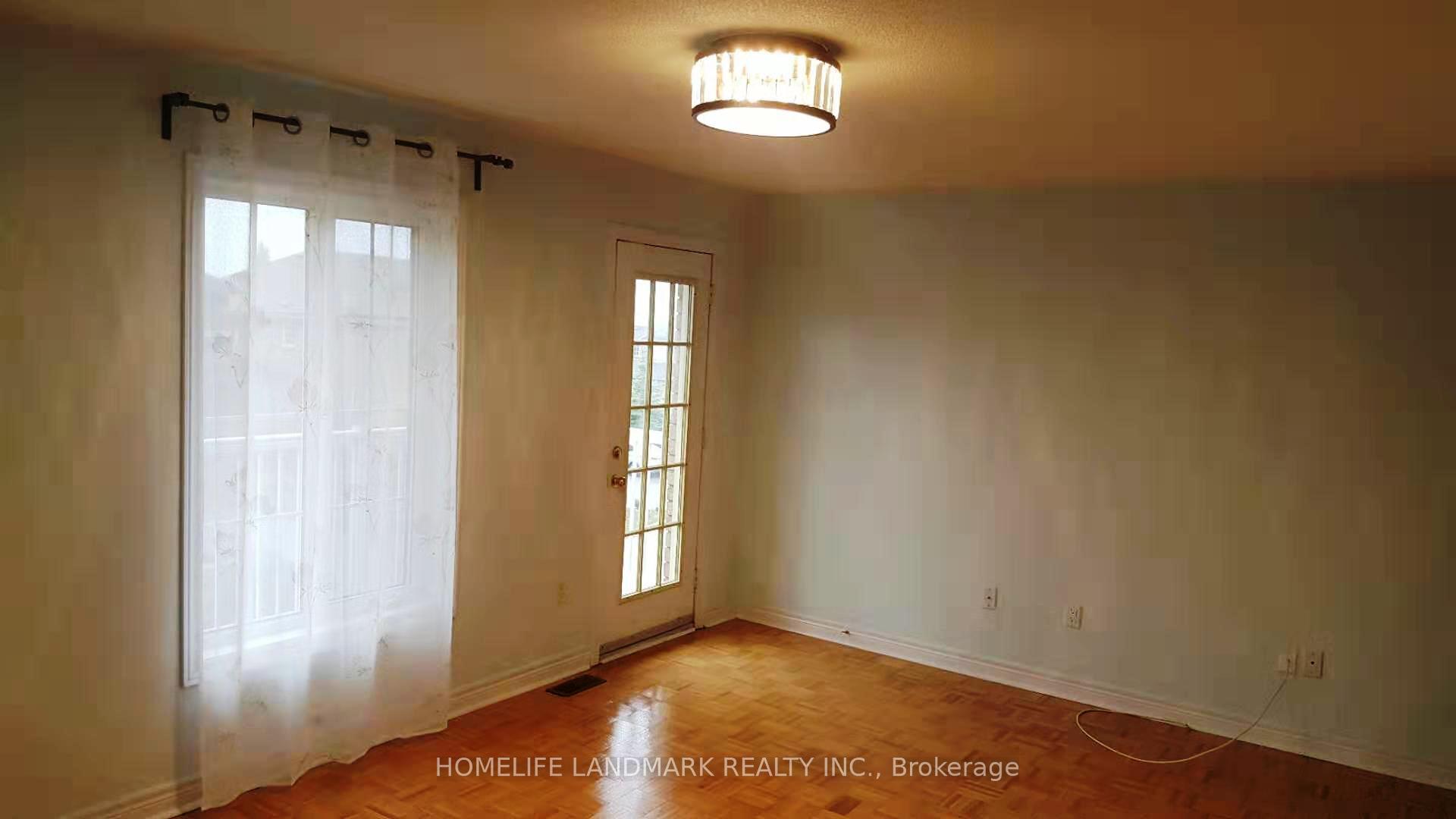 Photo 8 of 66 Foxfield Crescent, Vaughan, Patterson — HOMEH