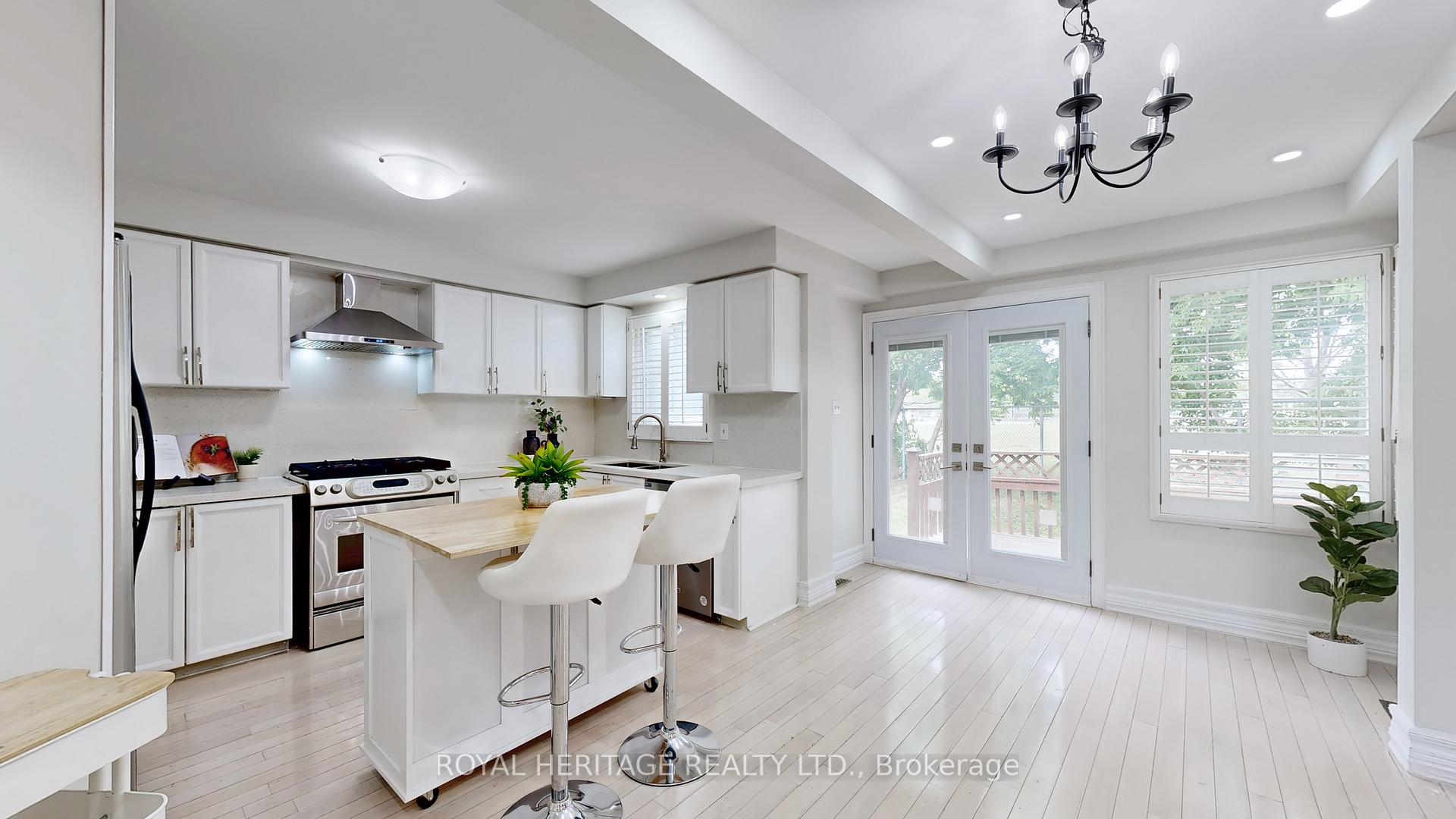Photo 9 of 20 Reed Drive, Ajax, Central — HOMEH
