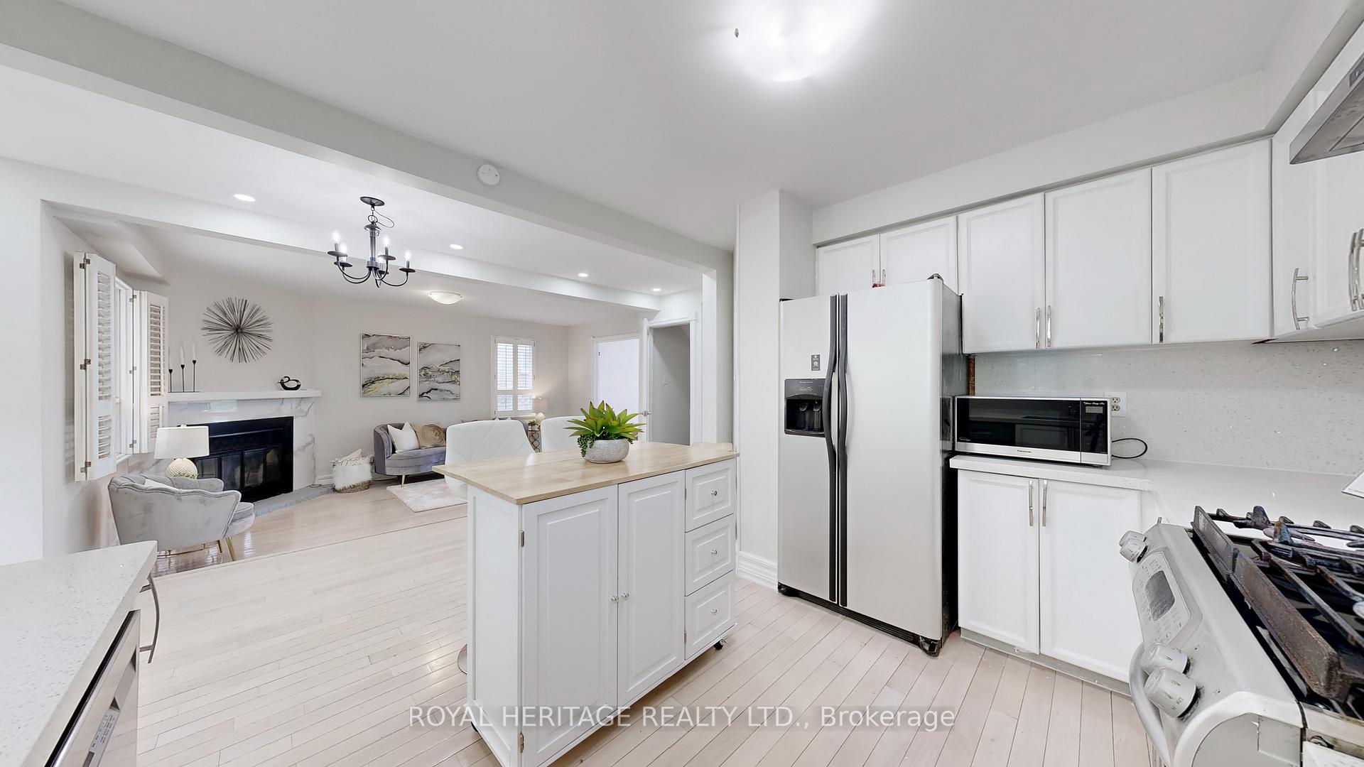 Photo 13 of 20 Reed Drive, Ajax, Central — HOMEH