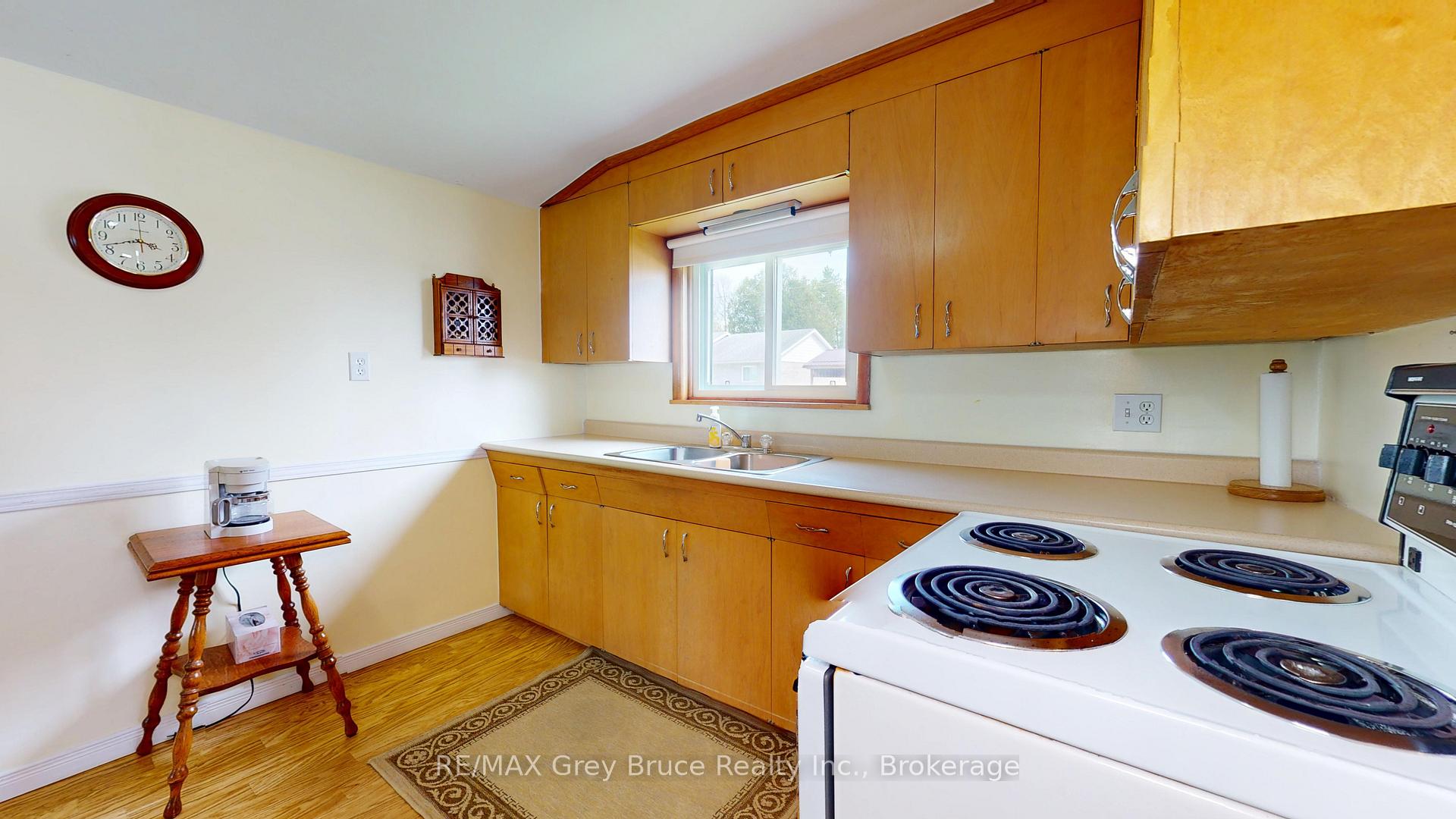Photo 10 of 391 1st Avenue S, Arran-Elderslie — HOMEH