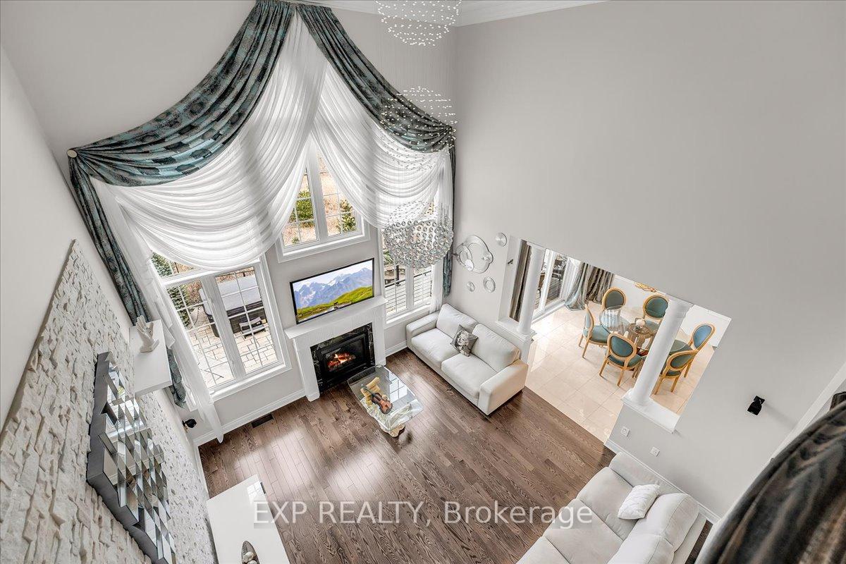 Photo 2 of 29 William Bowes Boulevard, Vaughan, Patterson — HOMEH