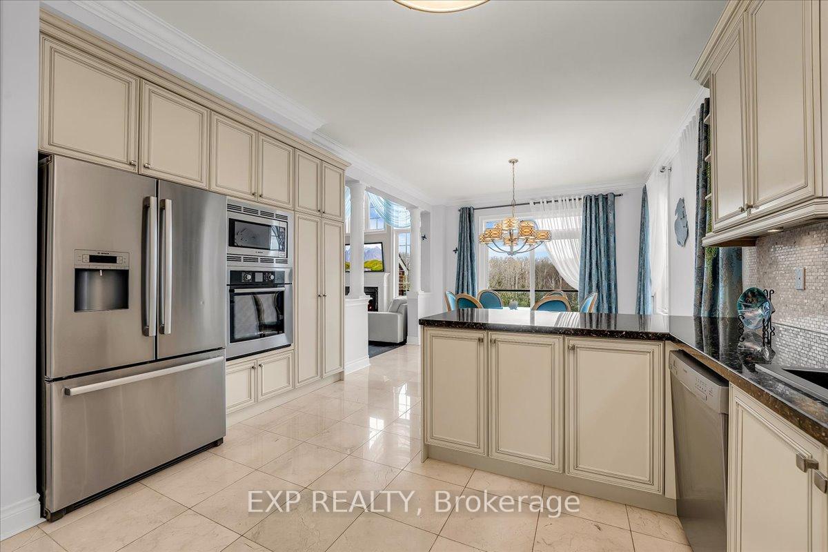 Photo 12 of 29 William Bowes Boulevard, Vaughan, Patterson — HOMEH