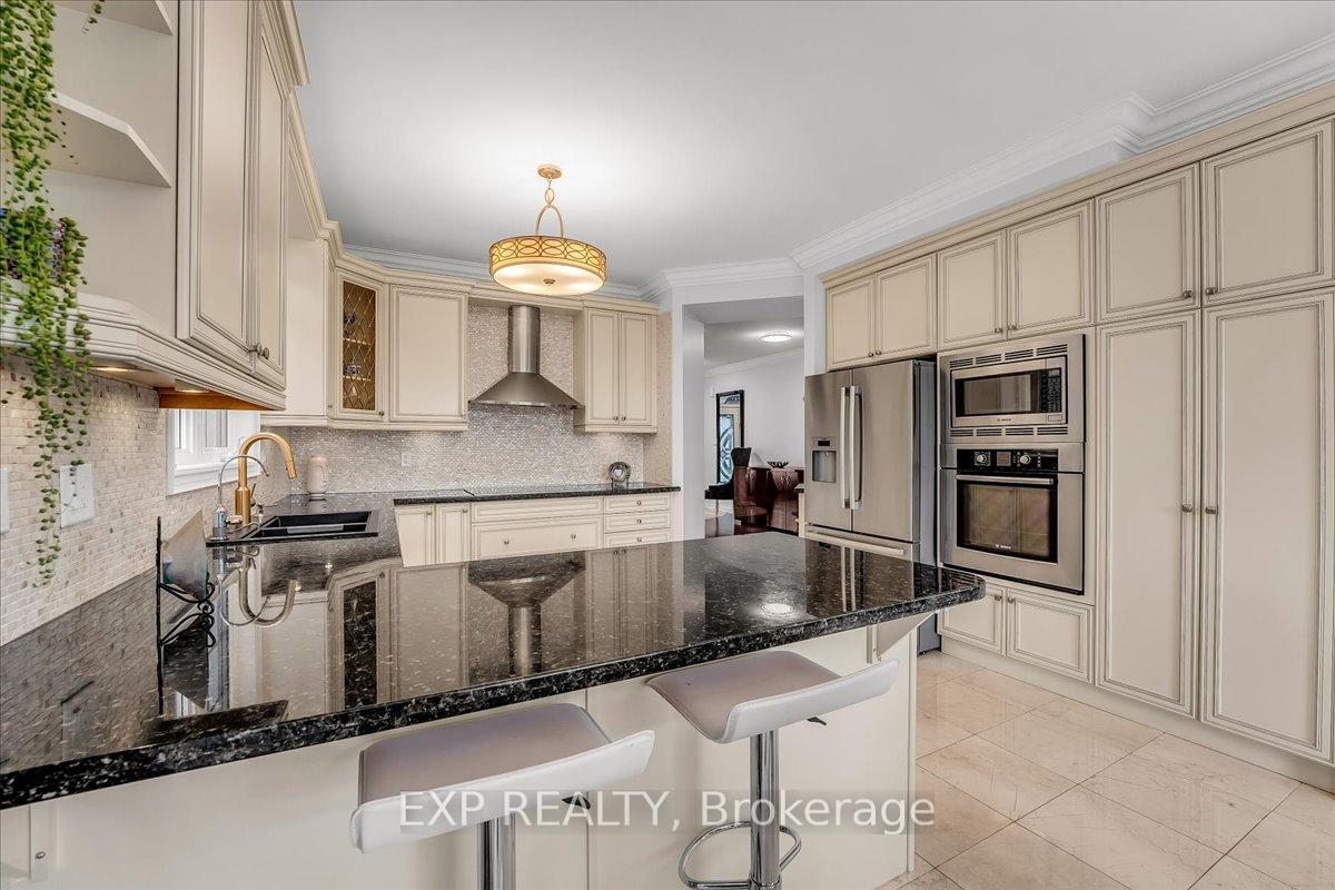 Photo 13 of 29 William Bowes Boulevard, Vaughan, Patterson — HOMEH