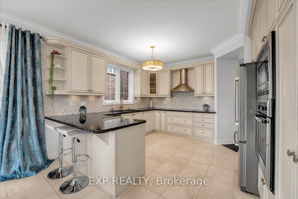 Photo 14 of 29 William Bowes Boulevard, Vaughan, Patterson — HOMEH