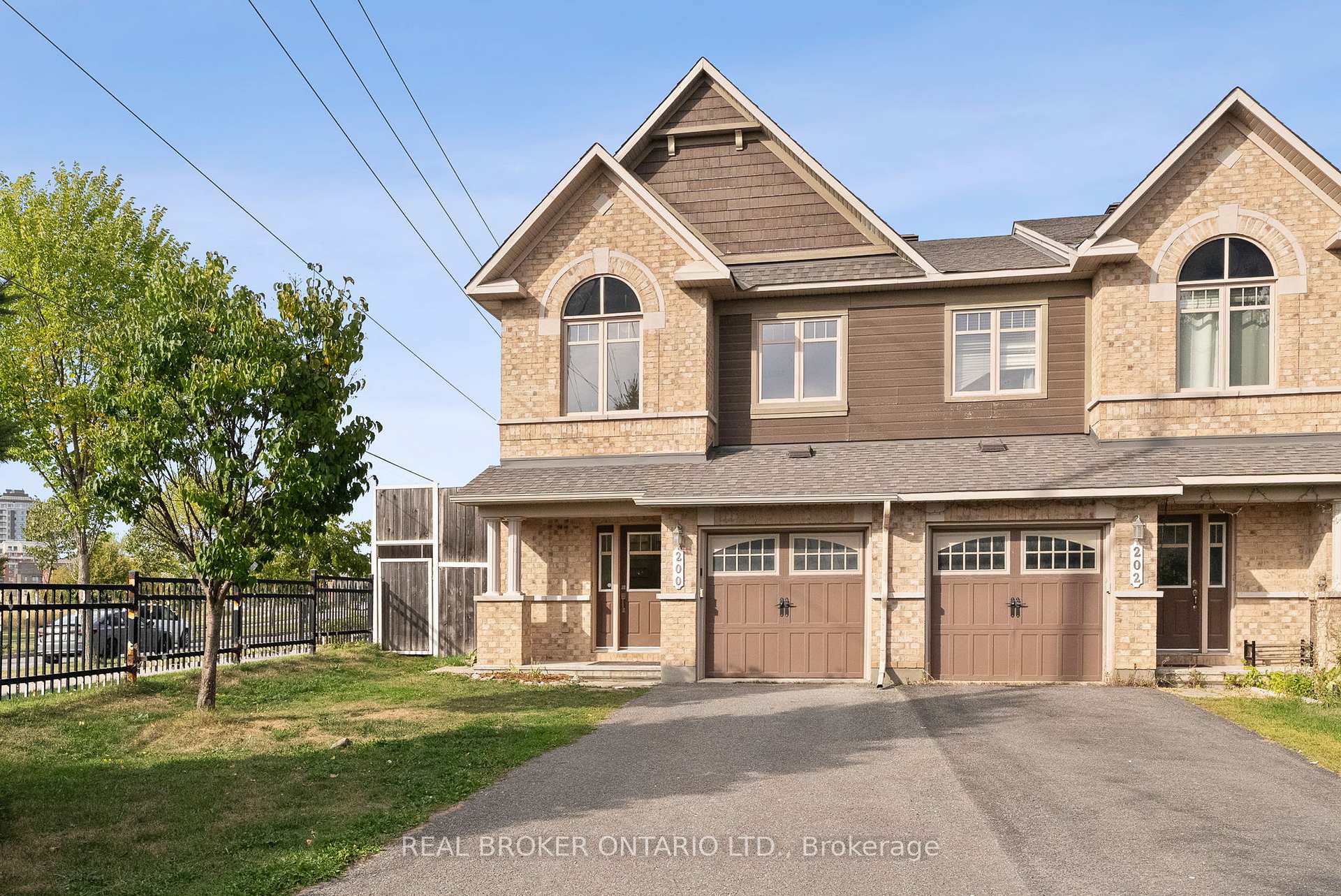 Photo 7 of 200 Garrity Crescent, Ottawa, Barrhaven - Strandherd — HOMEH