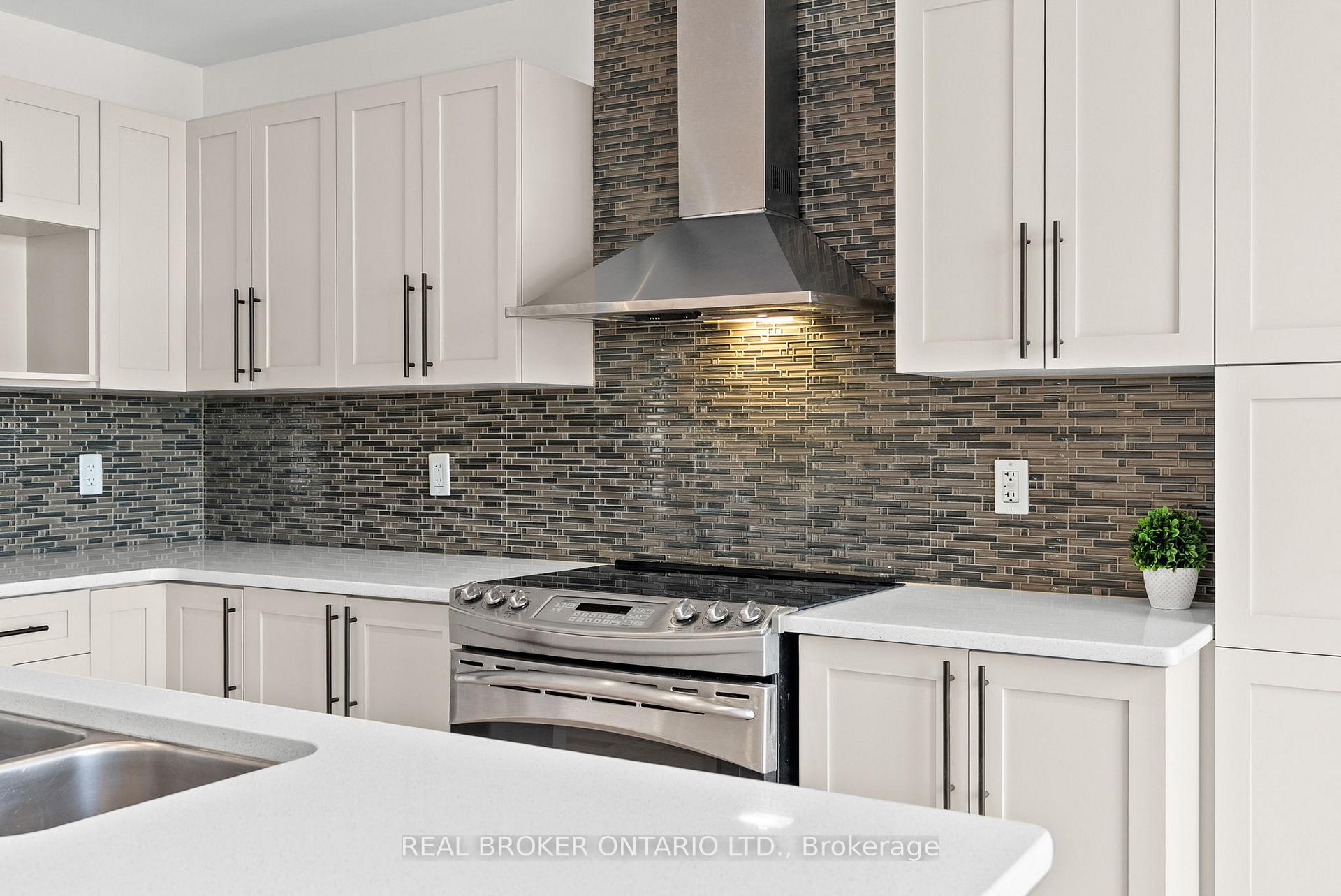 Photo 17 of 200 Garrity Crescent, Ottawa, Barrhaven - Strandherd — HOMEH