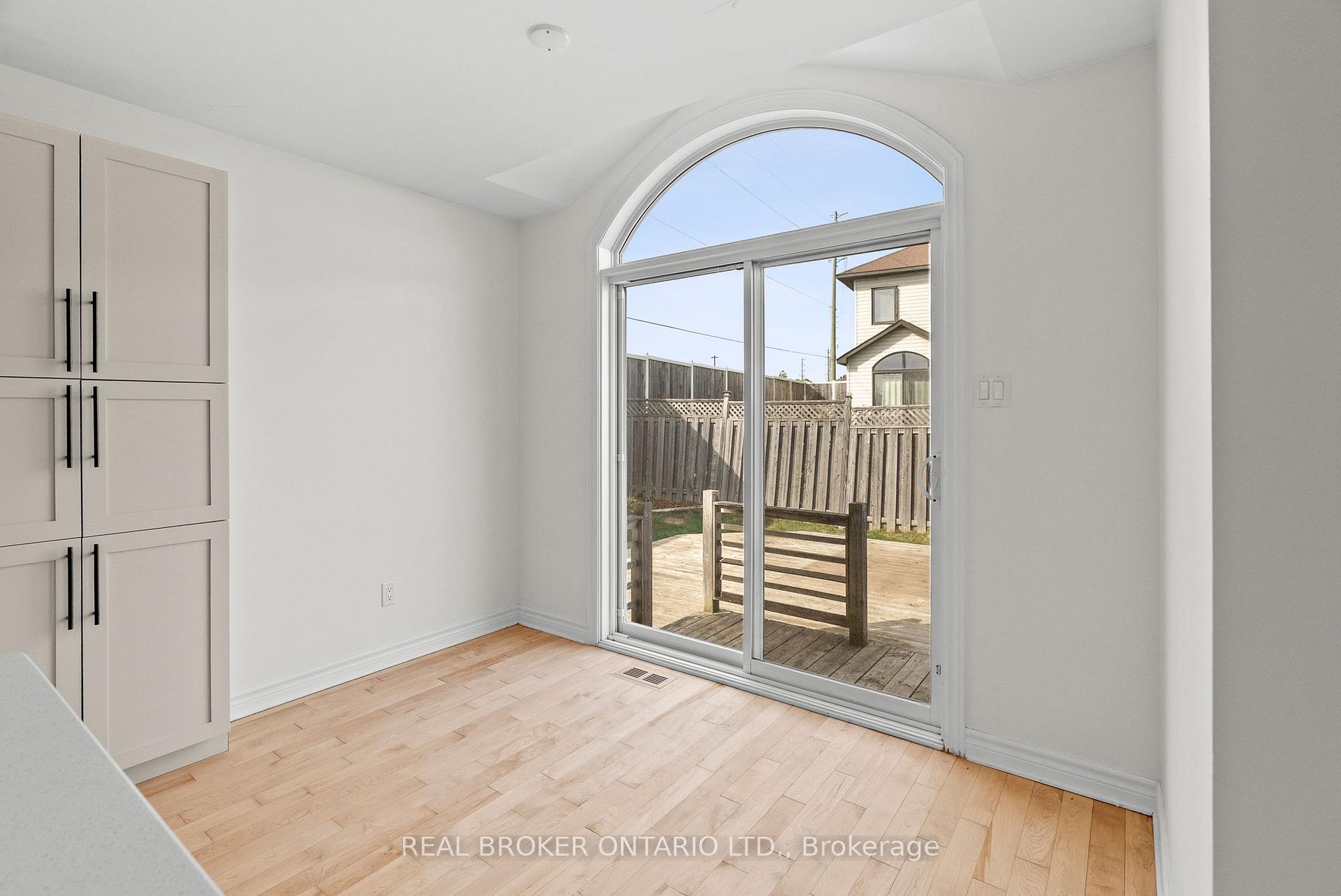 Photo 19 of 200 Garrity Crescent, Ottawa, Barrhaven - Strandherd — HOMEH
