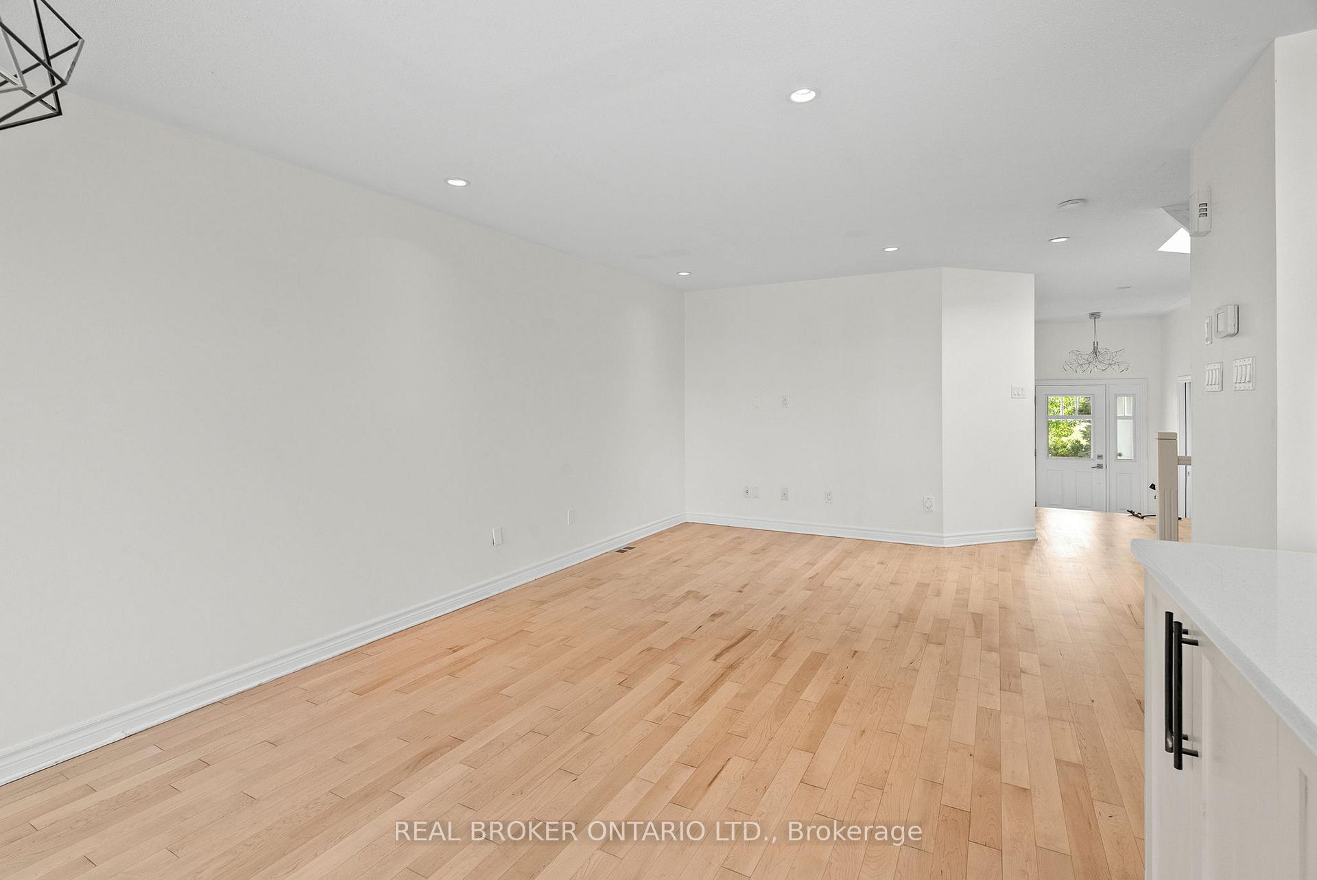 Photo 22 of 200 Garrity Crescent, Ottawa, Barrhaven - Strandherd — HOMEH