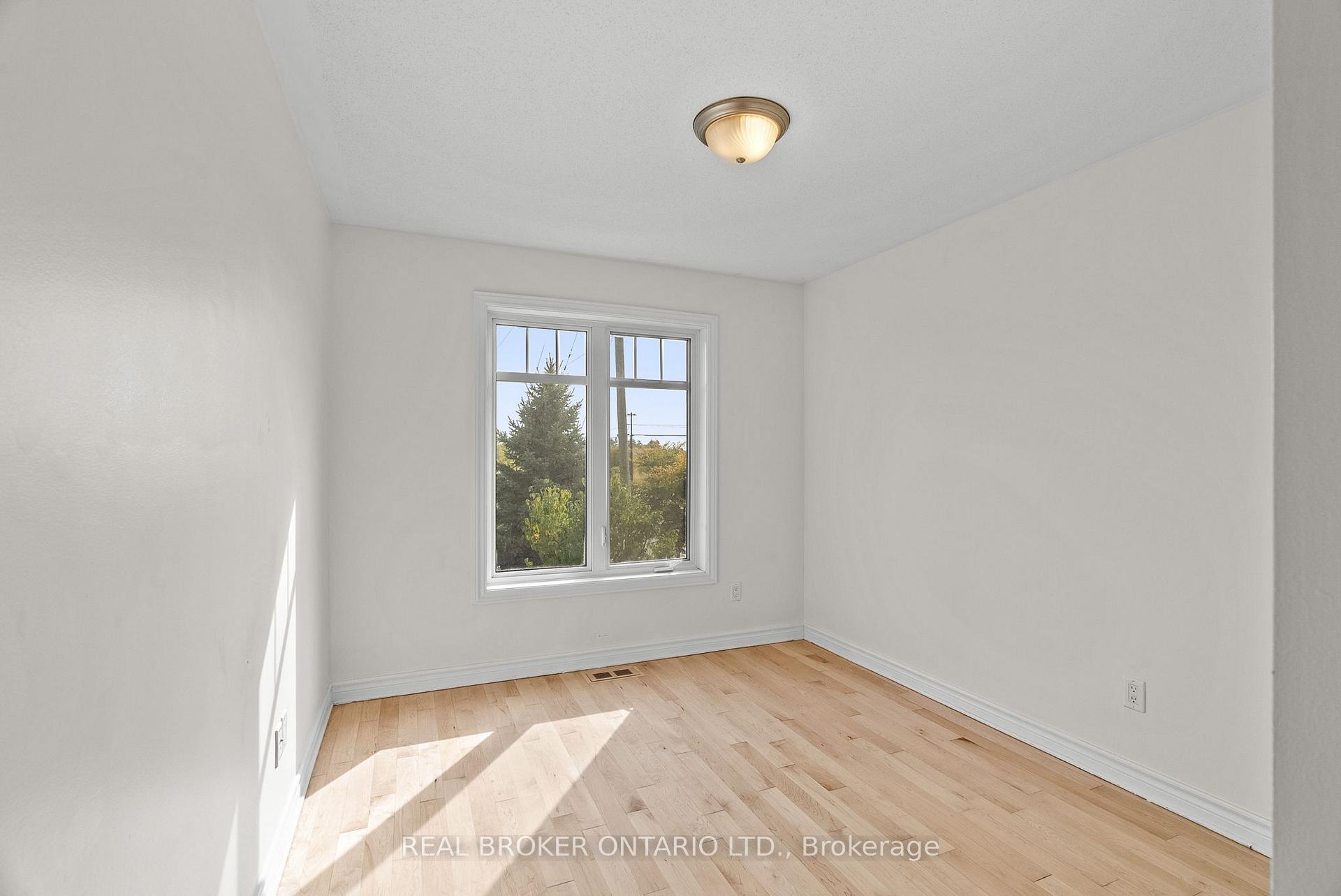 Photo 16 of 200 Garrity Crescent, Ottawa, Barrhaven - Strandherd — HOMEH