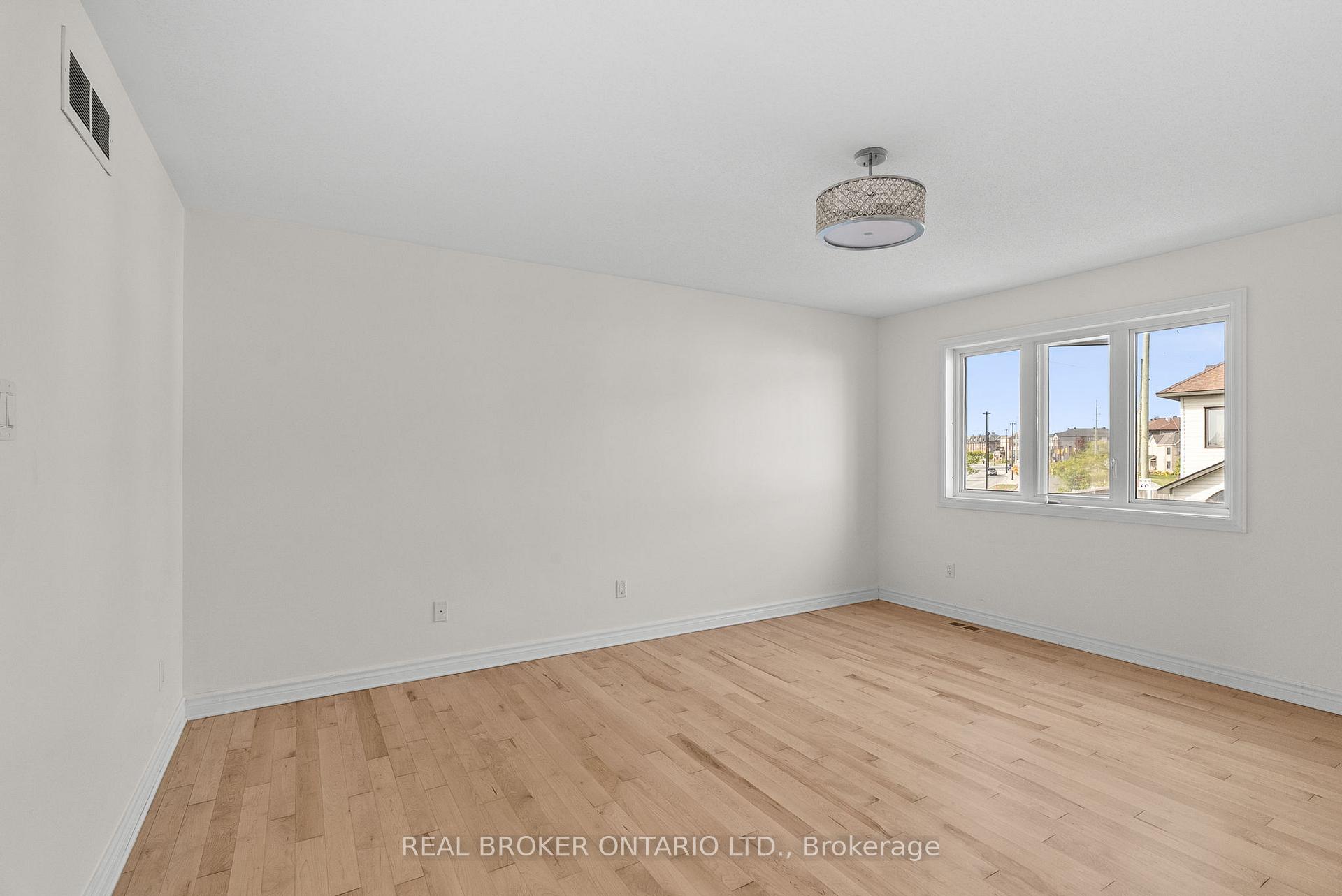 Photo 25 of 200 Garrity Crescent, Ottawa, Barrhaven - Strandherd — HOMEH