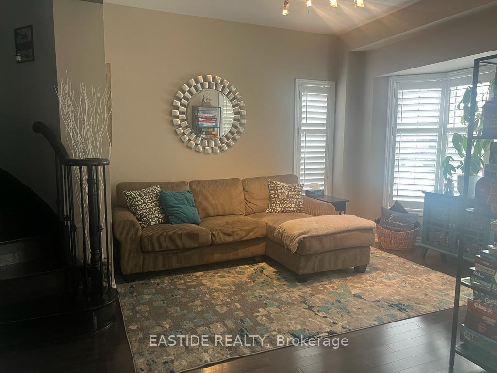 Photo 3 of 60 Siena Drive, Vaughan, Vellore Village — HOMEH