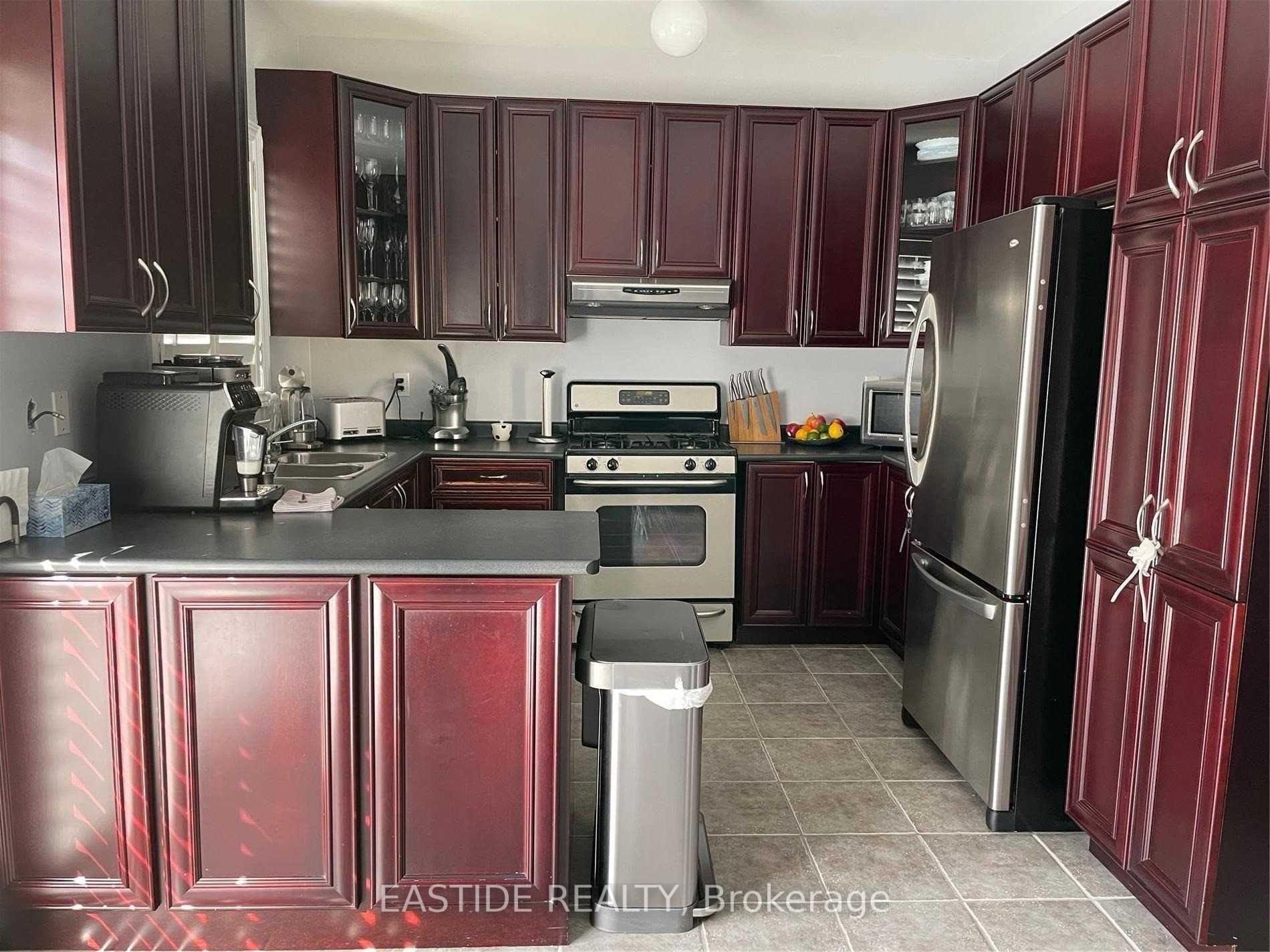 Photo 7 of 60 Siena Drive, Vaughan, Vellore Village — HOMEH