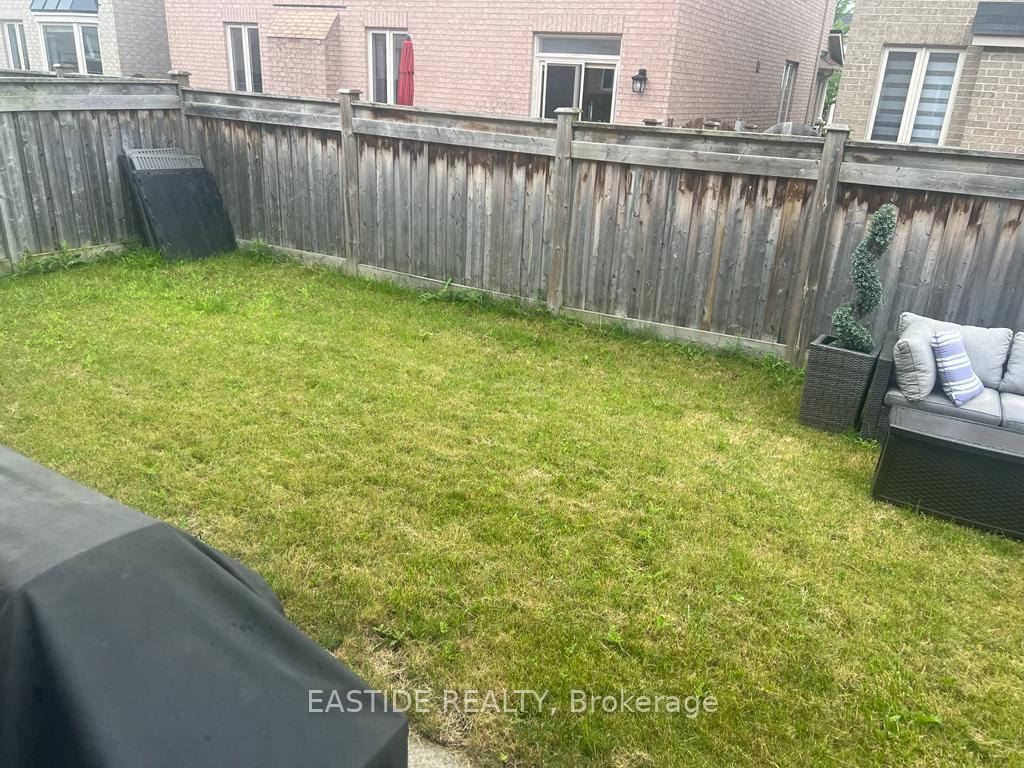Photo 11 of 60 Siena Drive, Vaughan, Vellore Village — HOMEH