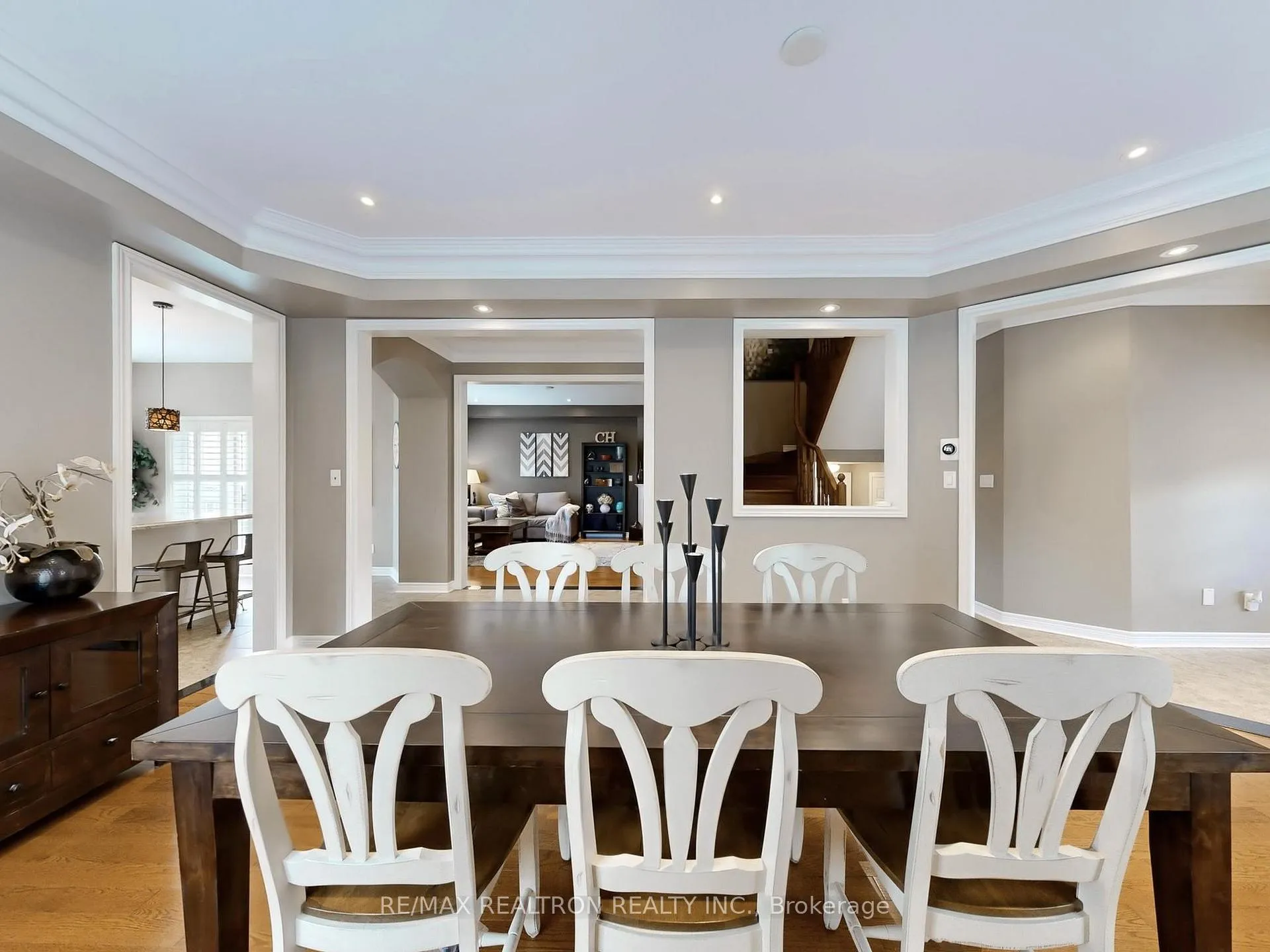 Photo 12 of 44 Rivermill Crescent, Vaughan, Patterson — HOMEH