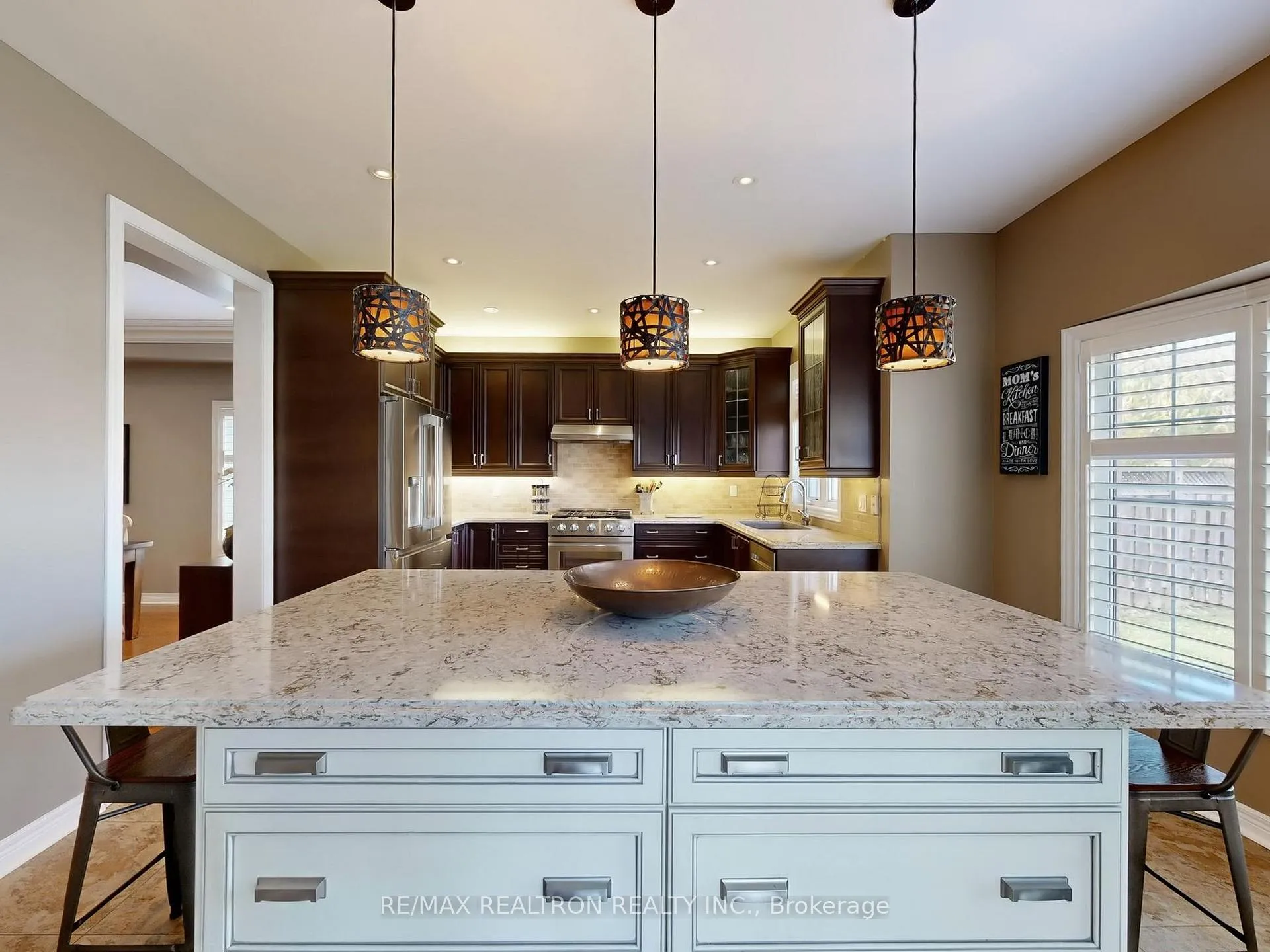 Photo 14 of 44 Rivermill Crescent, Vaughan, Patterson — HOMEH
