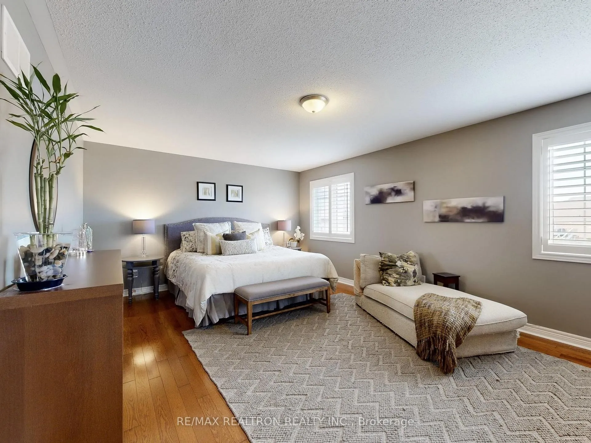 Photo 27 of 44 Rivermill Crescent, Vaughan, Patterson — HOMEH