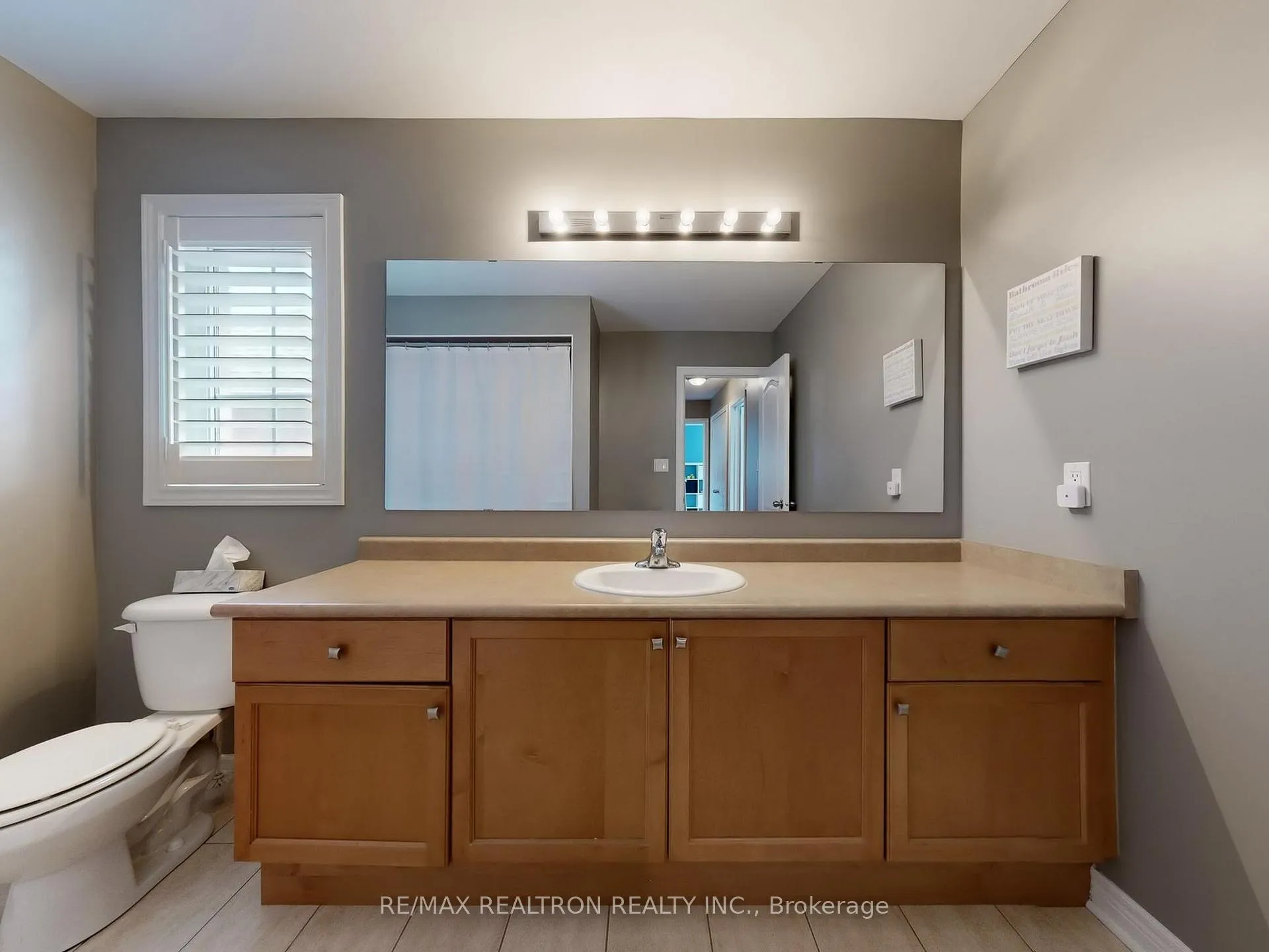 Photo 43 of 44 Rivermill Crescent, Vaughan, Patterson — HOMEH