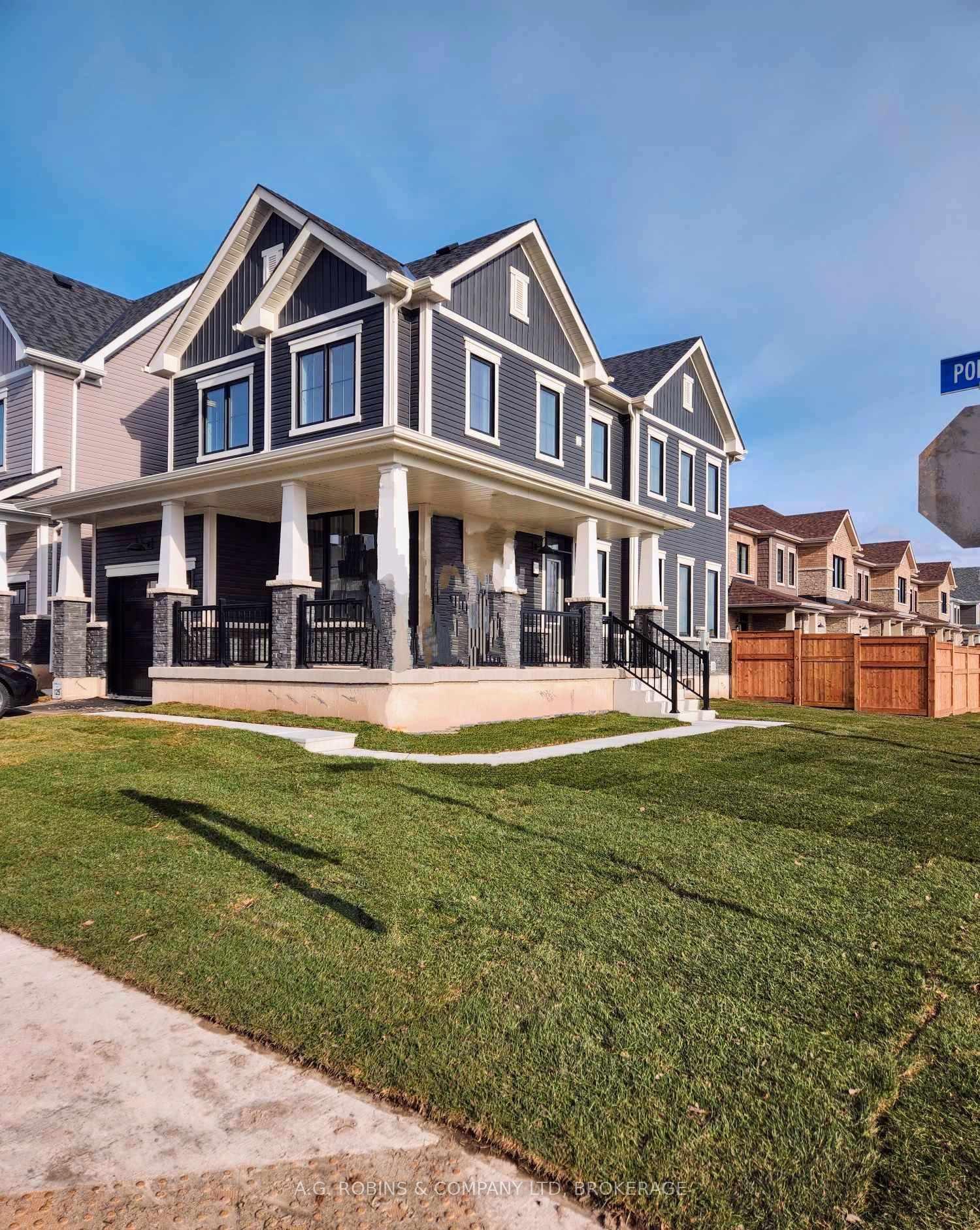Front of 290 Port Crescent E