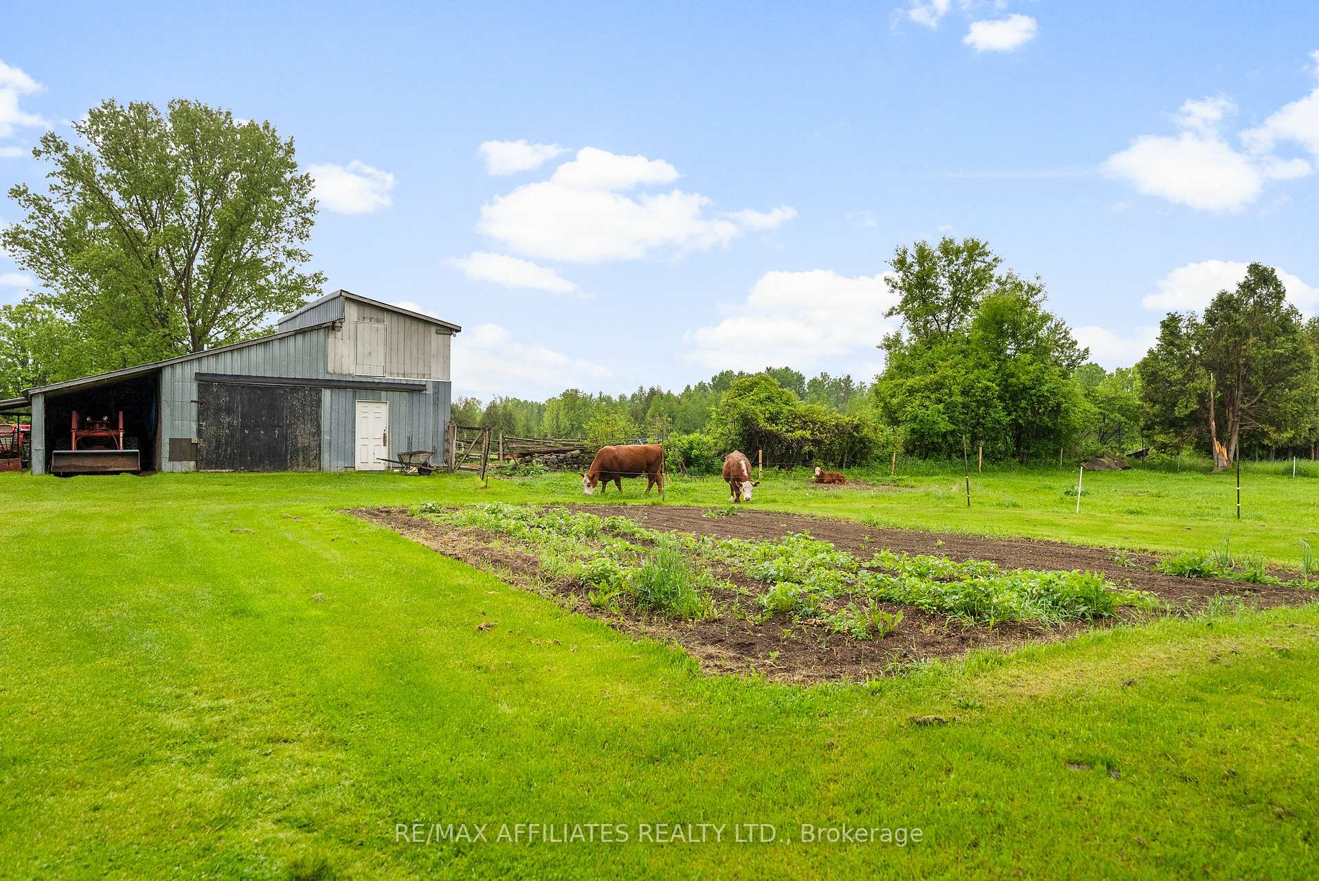Photo 30 of 7459 County 21 Road, Augusta, Augusta Twp — HOMEH