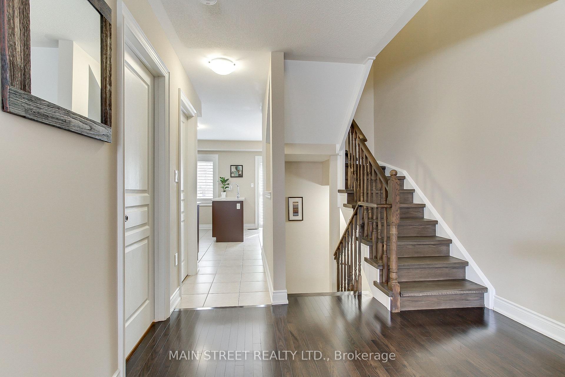 Photo 7 of 9 Magpie Way E, Whitby, Blue Grass Meadows — HOMEH