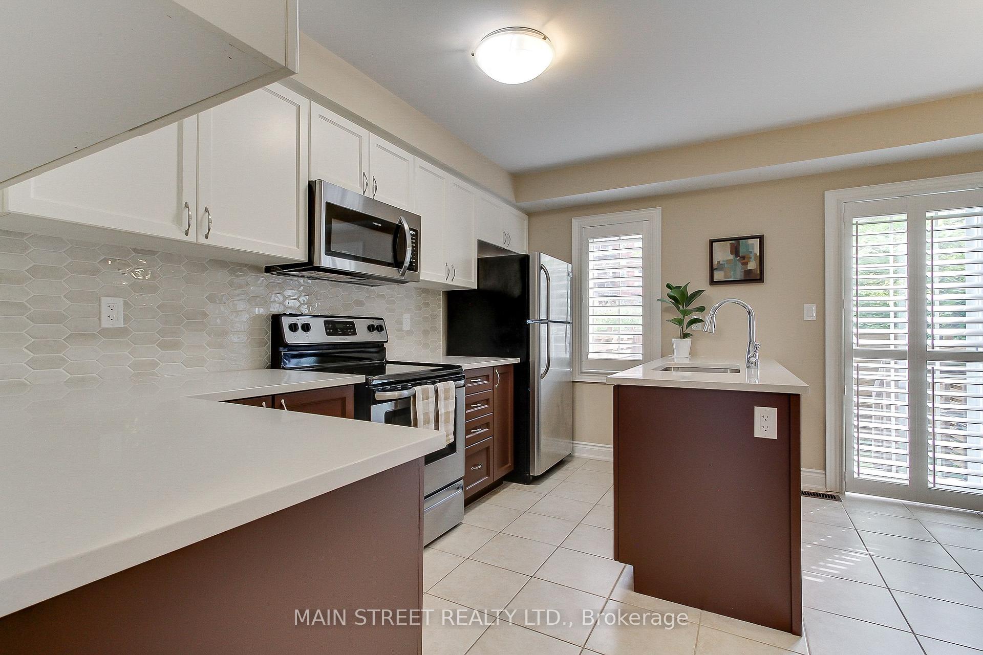 Photo 8 of 9 Magpie Way E, Whitby, Blue Grass Meadows — HOMEH