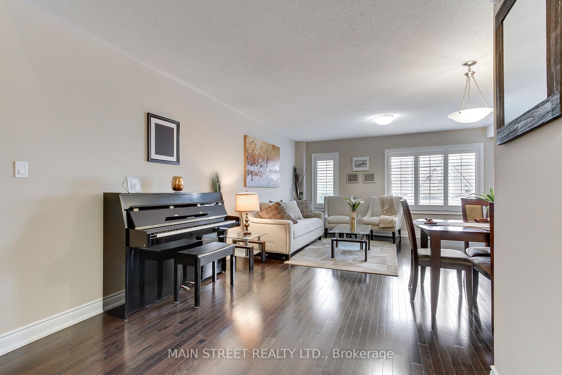 Photo 13 of 9 Magpie Way E, Whitby, Blue Grass Meadows — HOMEH
