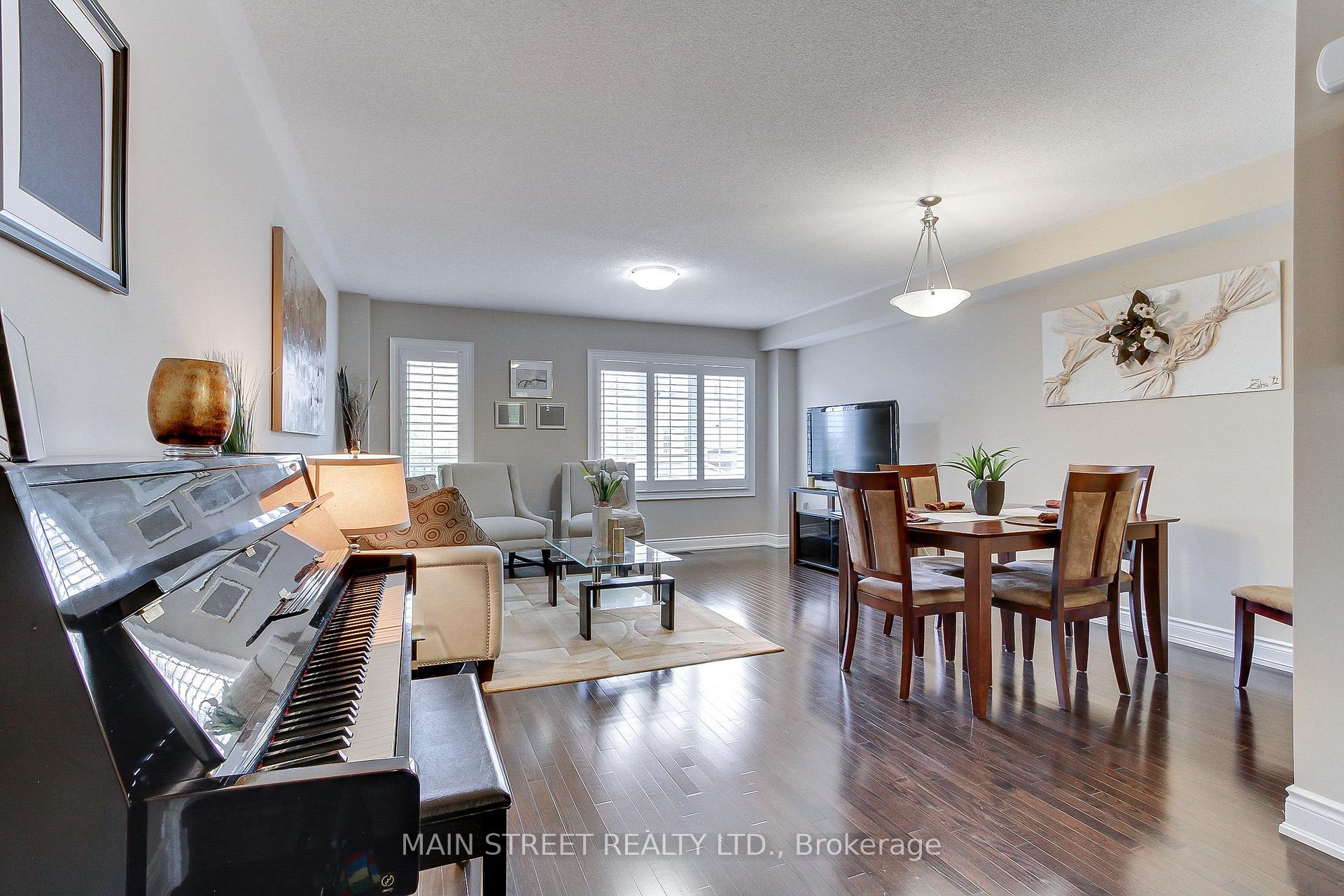 Photo 14 of 9 Magpie Way E, Whitby, Blue Grass Meadows — HOMEH