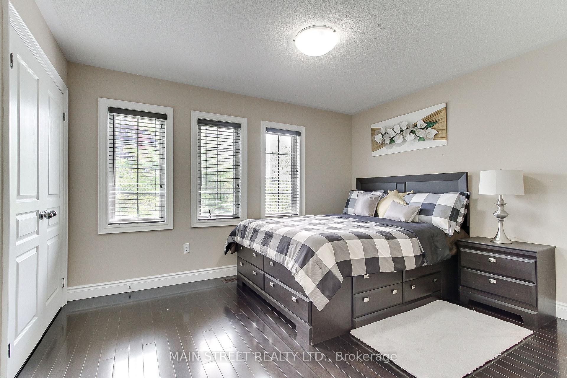 Photo 20 of 9 Magpie Way E, Whitby, Blue Grass Meadows — HOMEH